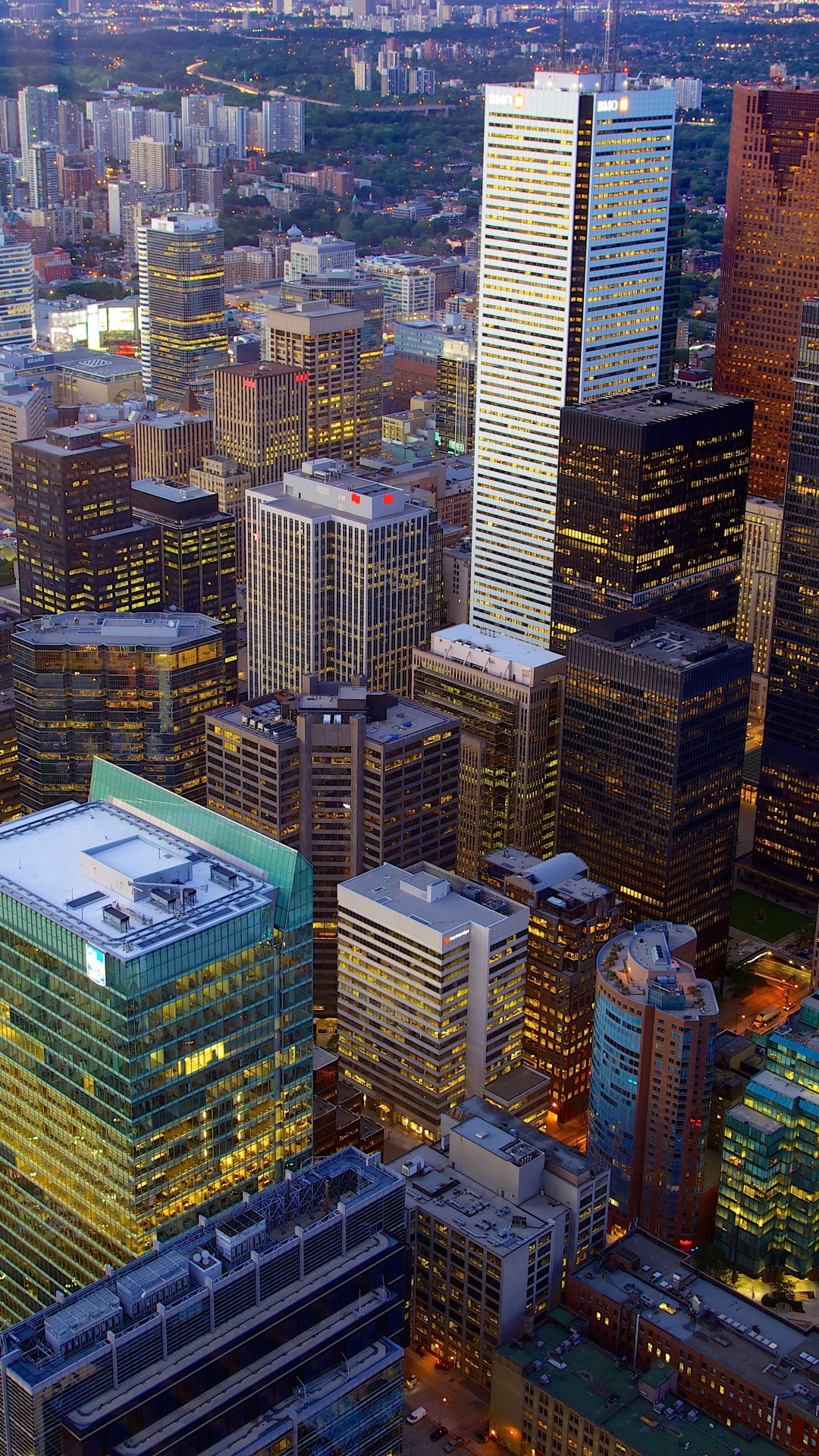 Handy-Wallpaper Städte, Stadt, Wolkenkratzer, Gebäude, Kanada, Toronto, Antenne, Menschengemacht, Großstadt, Luftbildfotografie kostenlos herunterladen.