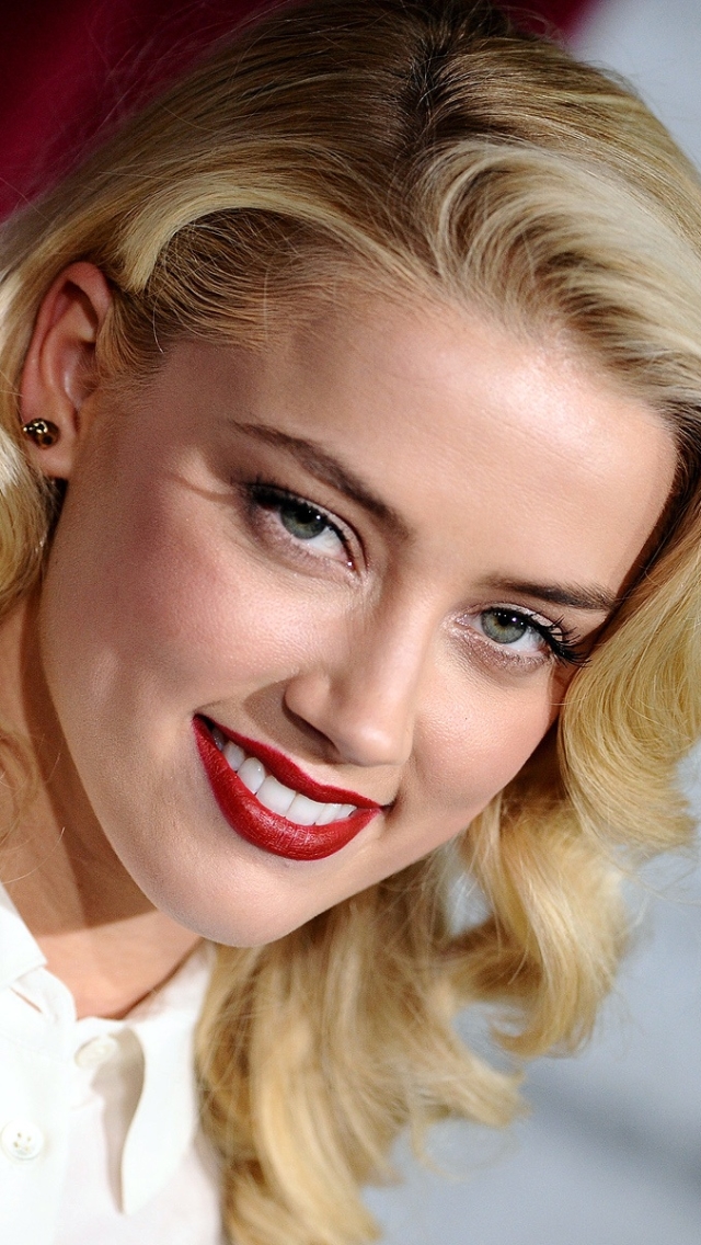 Download mobile wallpaper Celebrity, Amber Heard for free.