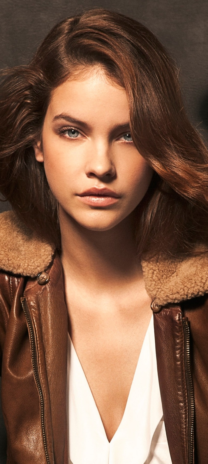 Baixar papel de parede para celular de Morena, Modelo, Celebridade, Cabelo Castanho, Barbara Palvin, Húngaro gratuito.