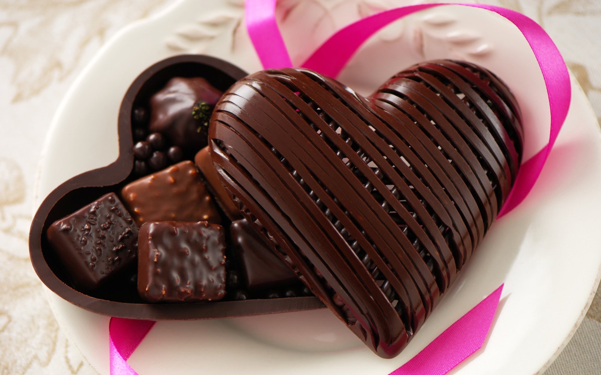 Download mobile wallpaper Food, Chocolate, Heart for free.