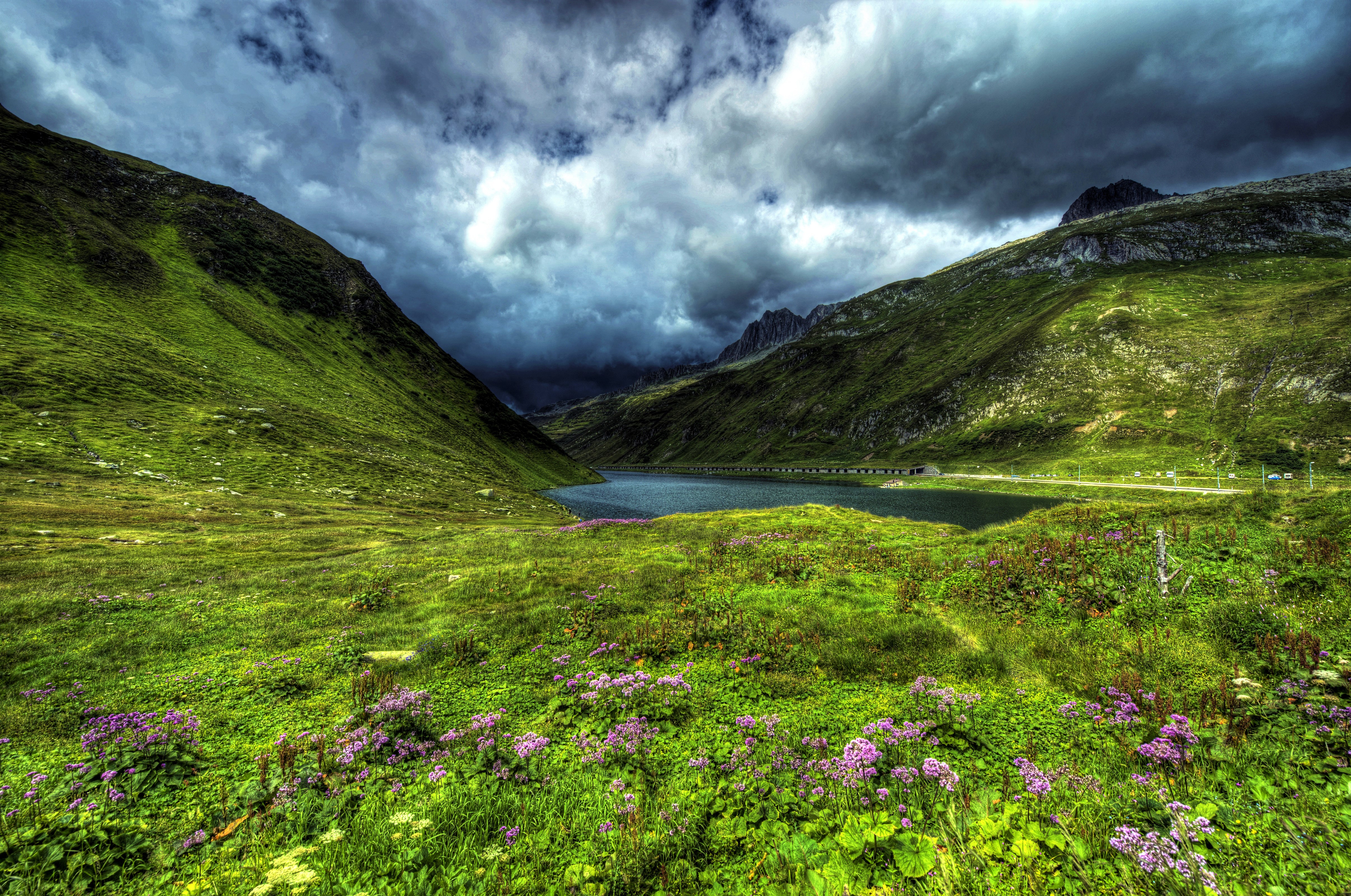 Laden Sie das Seen, See, Blume, Feld, Gebirge, Frühling, Wolke, Himmel, Erde/natur-Bild kostenlos auf Ihren PC-Desktop herunter