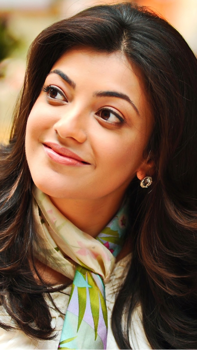 Download mobile wallpaper Celebrity, Actress, Kajal Aggarwal for free.