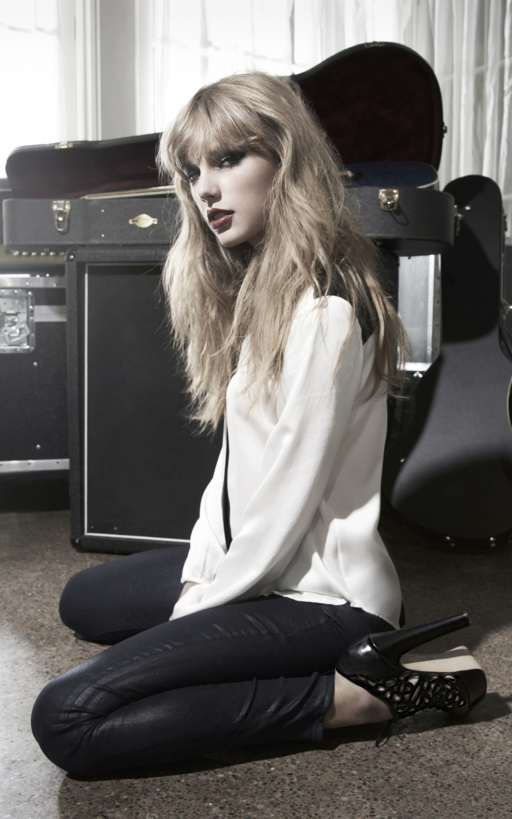 Download mobile wallpaper Music, Taylor Swift for free.