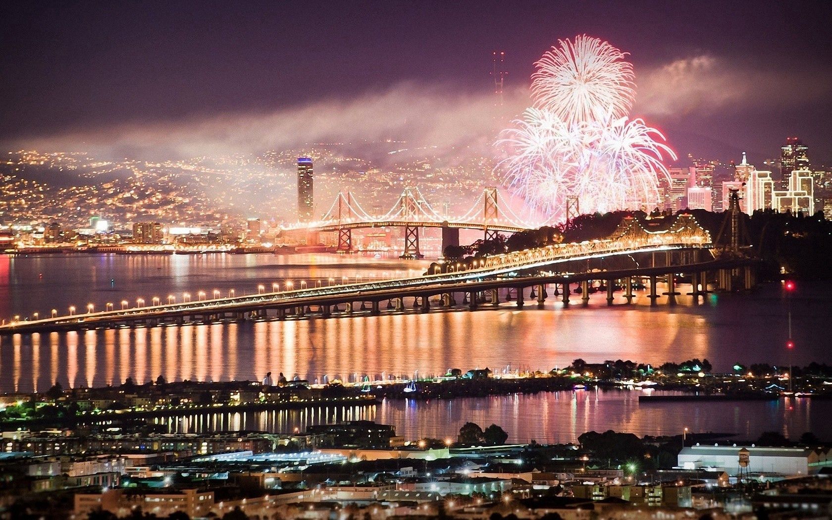 PCデスクトップに都市, 橋, ナイト, 米国, 市, ブリッジ, サンフランシスコ, 休日, 花火画像を無料でダウンロード