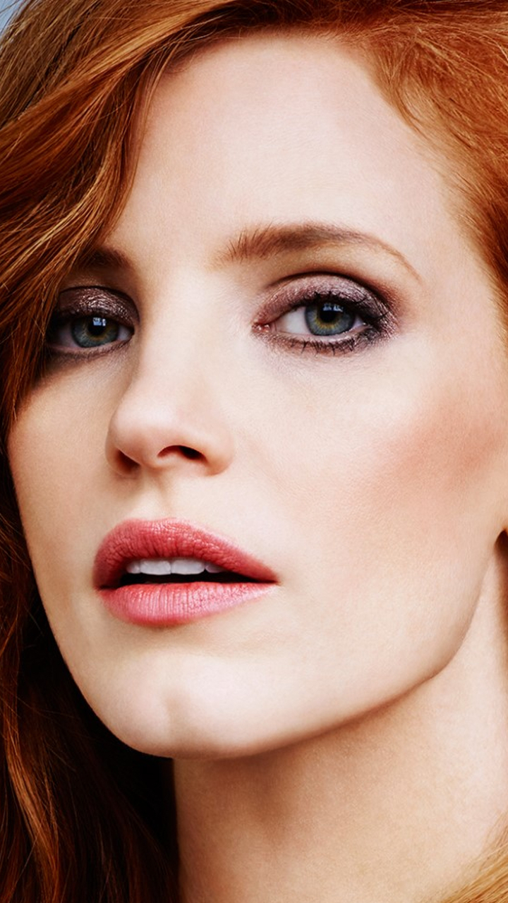 Download mobile wallpaper Redhead, Face, Blue Eyes, American, Celebrity, Actress, Jessica Chastain for free.