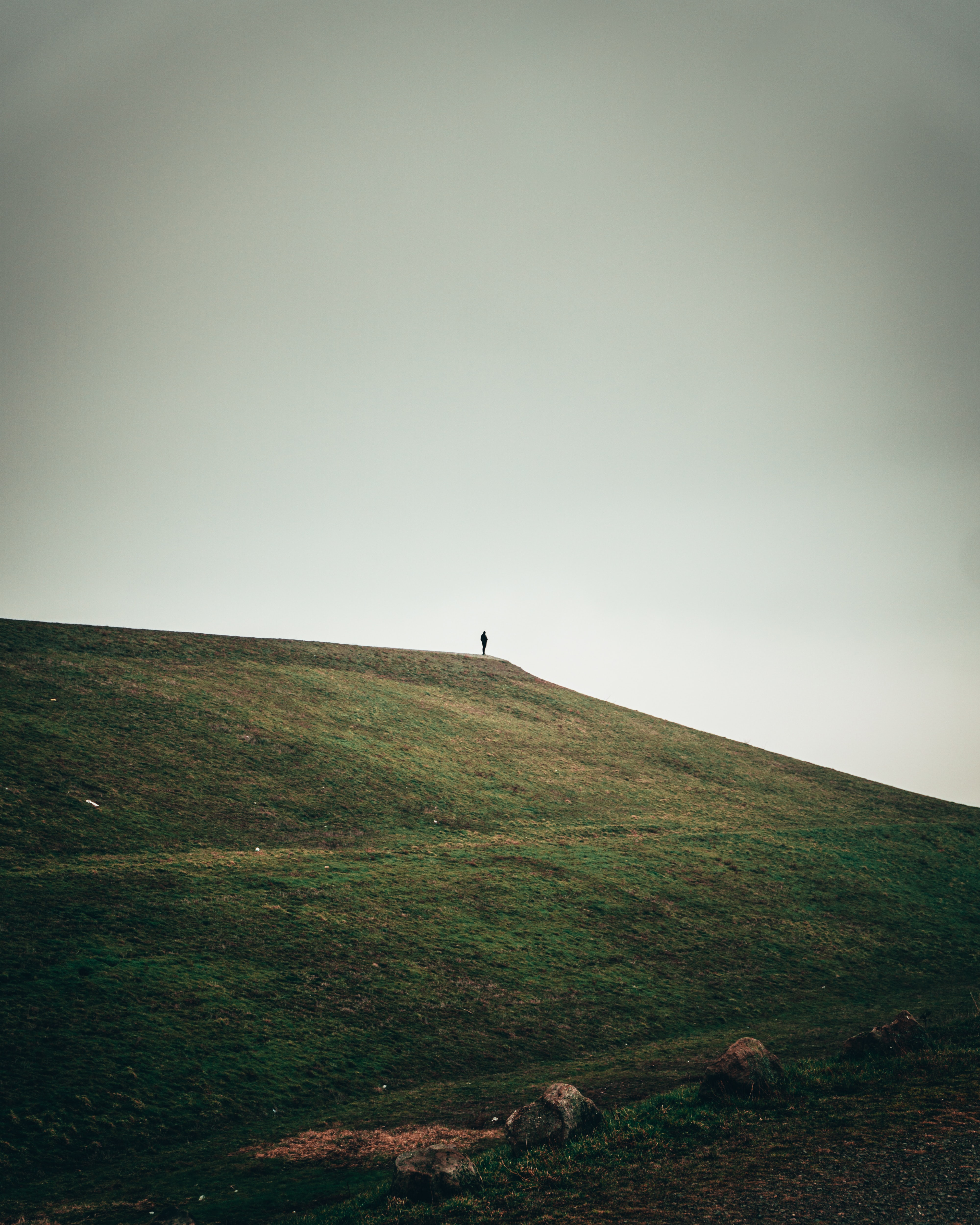 Free download wallpaper Nature, Miscellanea, Miscellaneous, Field, Human, Loneliness, Hill, Person on your PC desktop