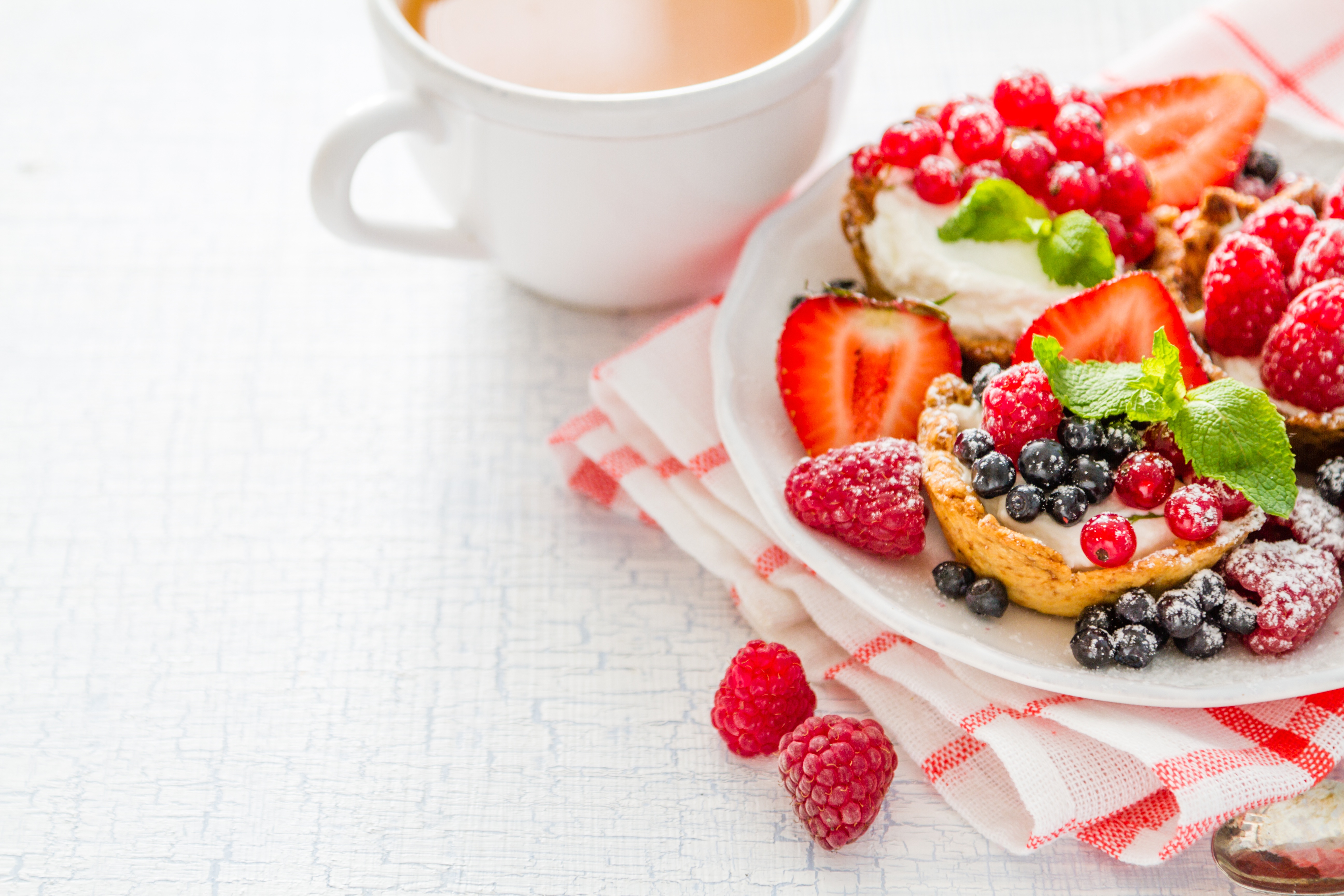 Free download wallpaper Food, Dessert, Berry, Fruit, Pastry on your PC desktop