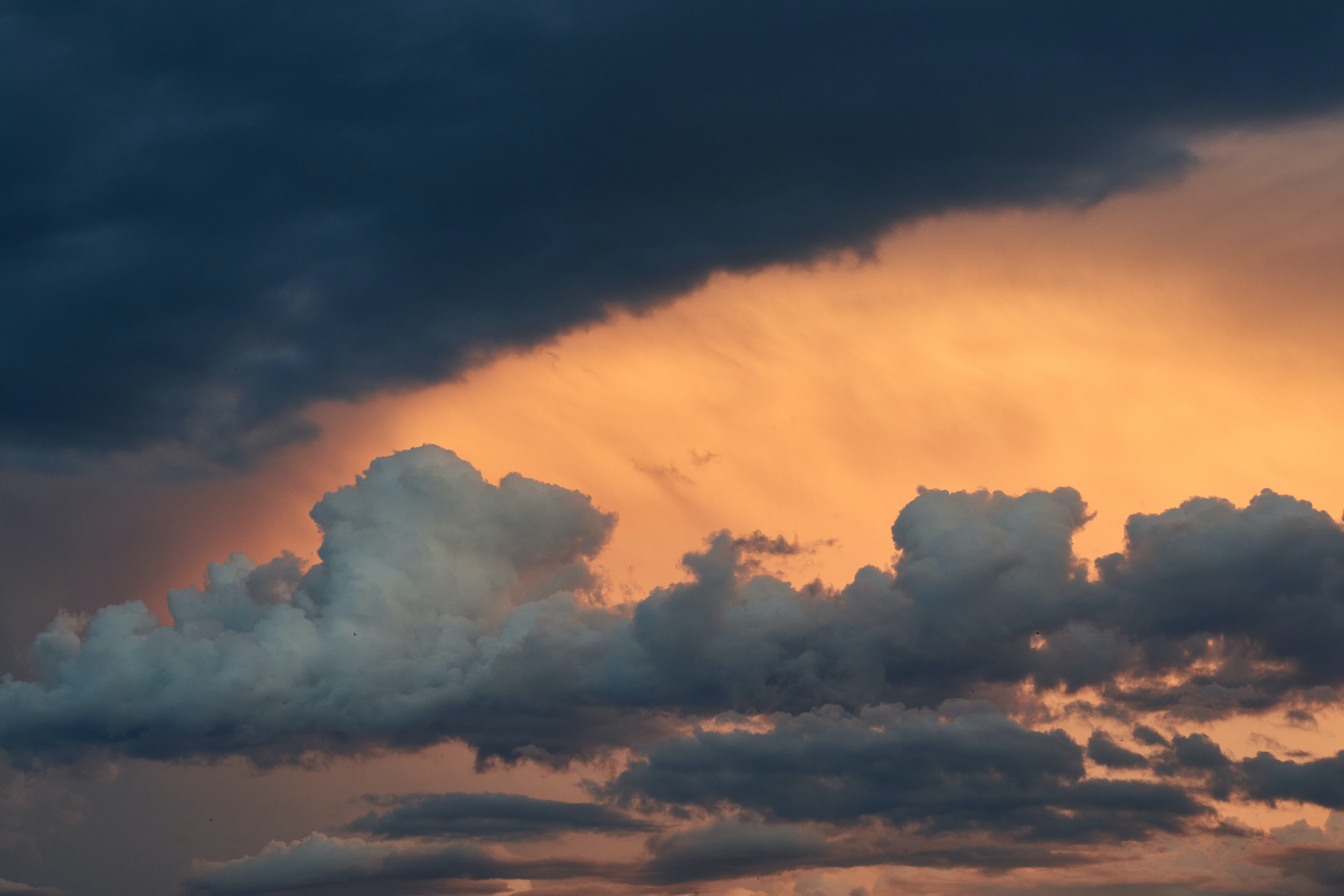 Handy-Wallpaper Sky, Clouds, Abend, Natur, Sunset kostenlos herunterladen.
