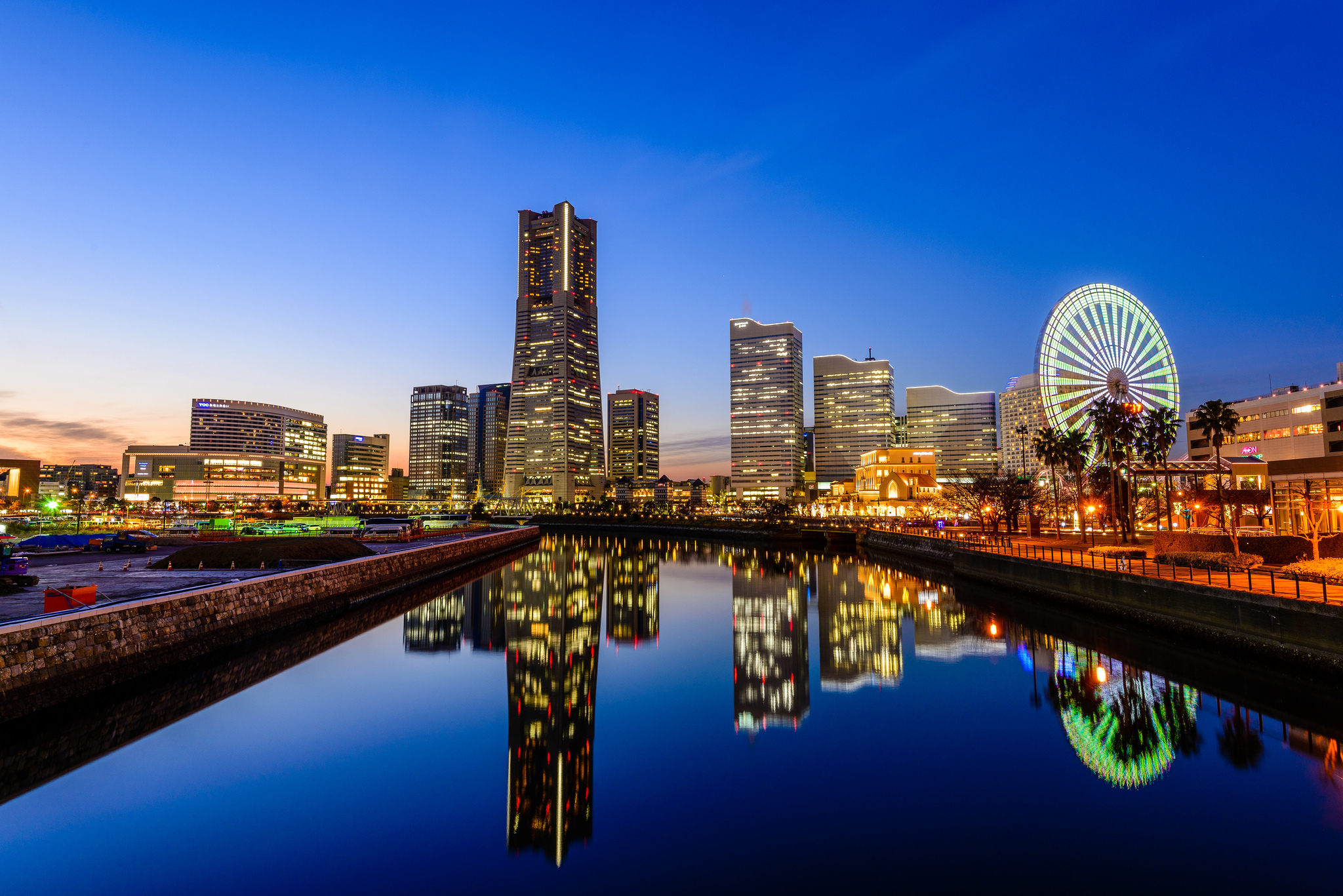 無料モバイル壁紙都市, 街, 超高層ビル, 建物, 反射, 光, 観覧車, 日本, 横浜, マンメイドをダウンロードします。