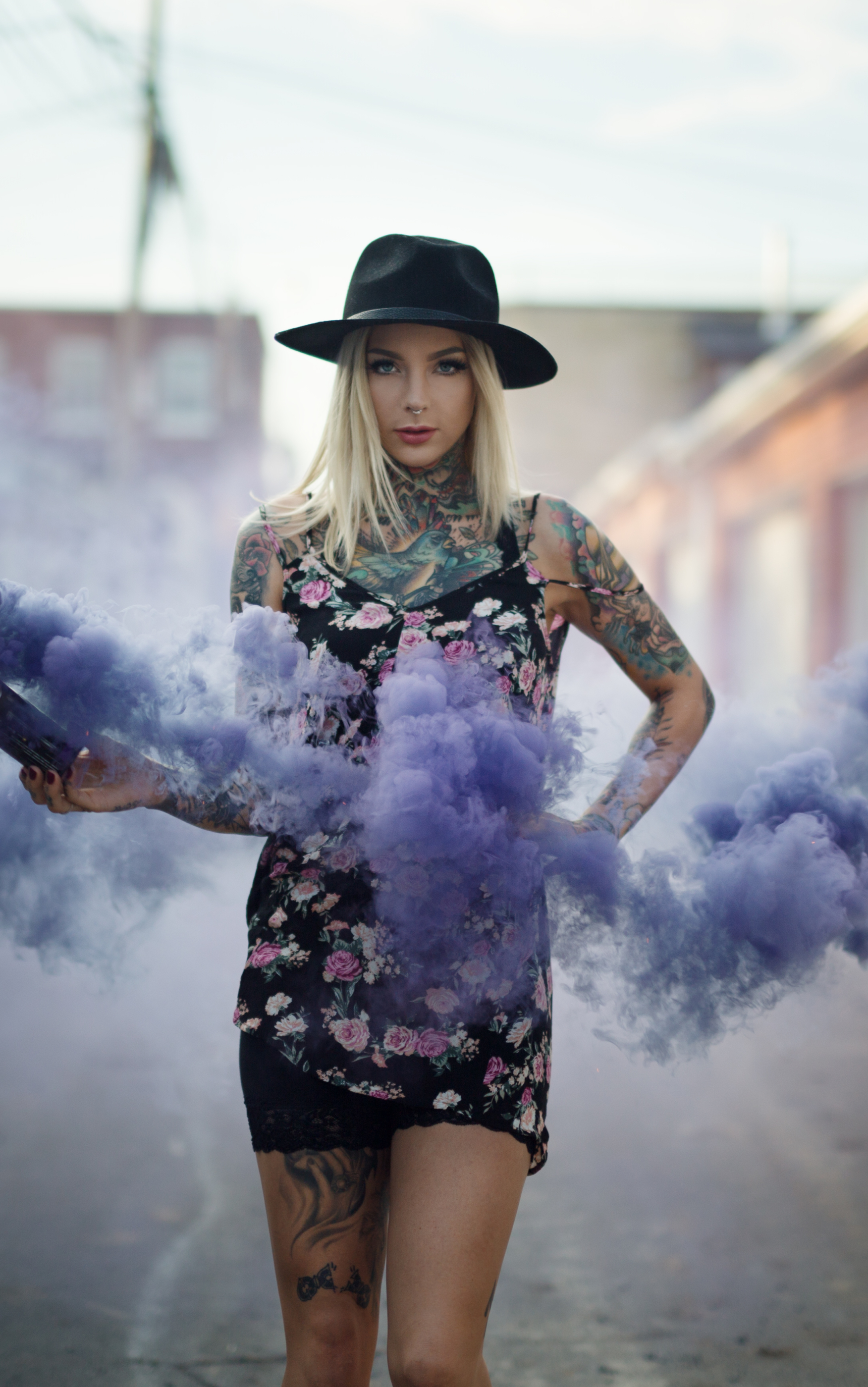 Download mobile wallpaper Smoke, Tattoo, Blonde, Hat, Model, Women for free.