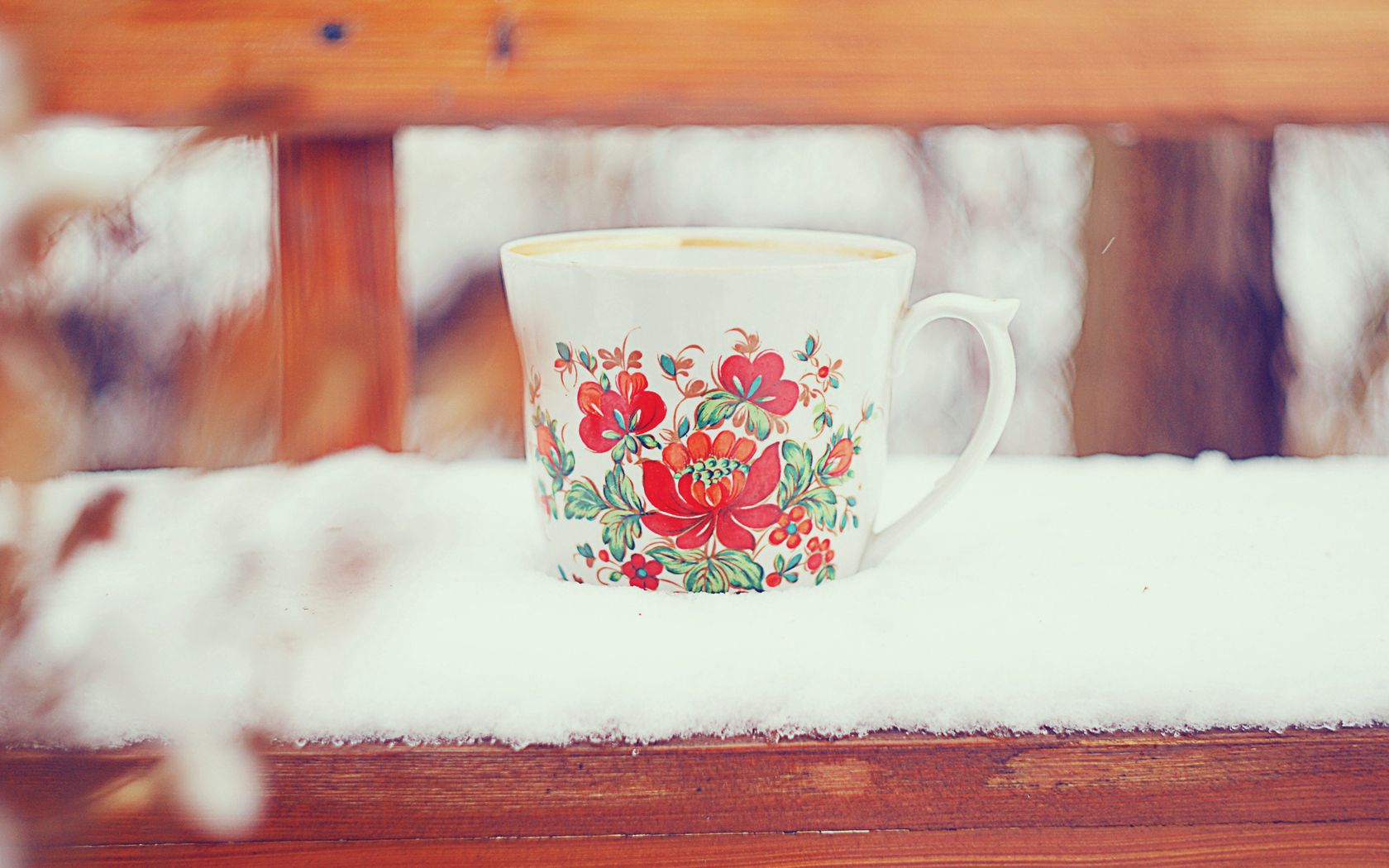 Download mobile wallpaper Winter, Miscellaneous, Mug, Snow, Miscellanea, Bench, Cup, Village for free.