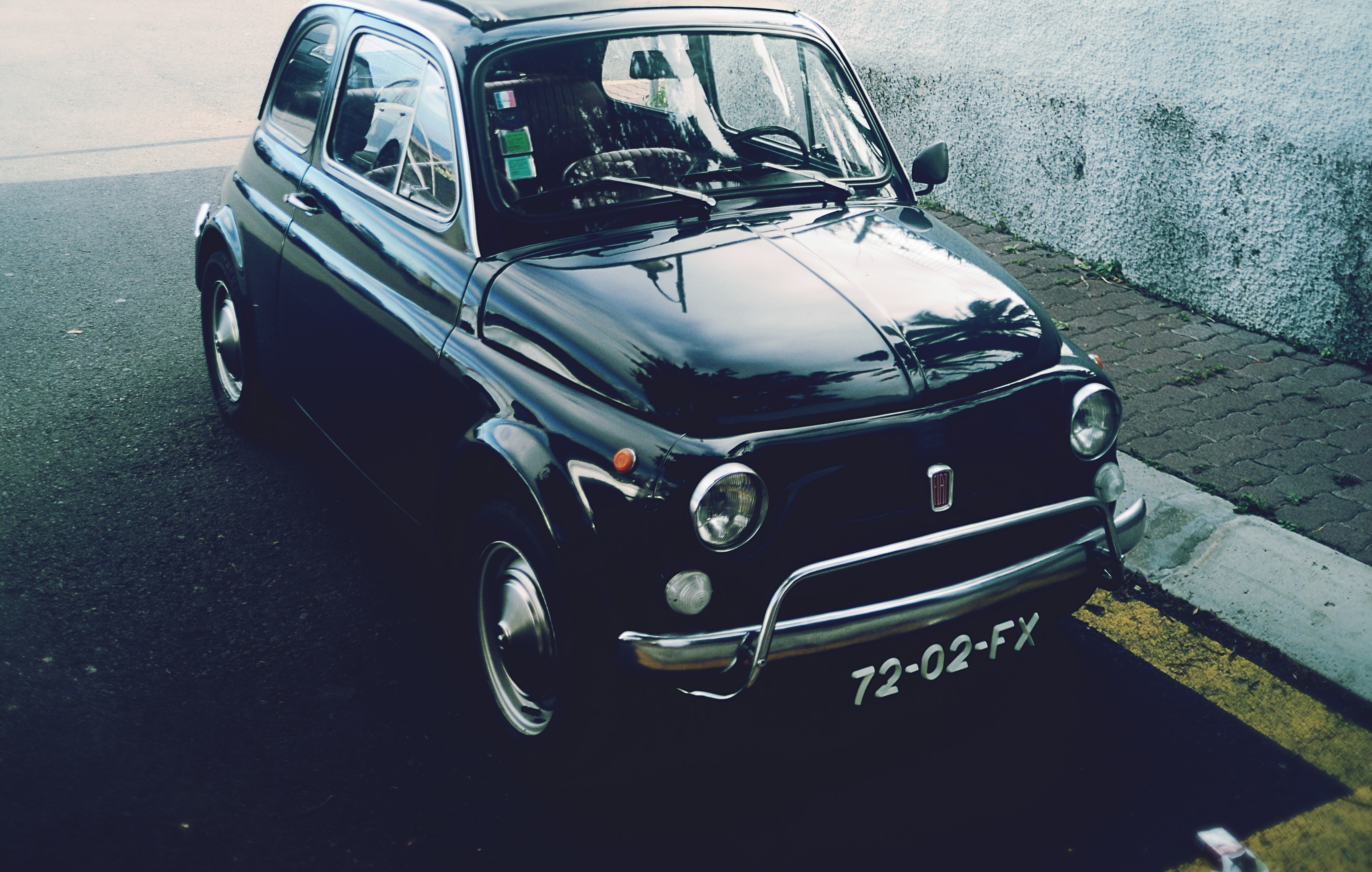 Fiat iPhone wallpapers
