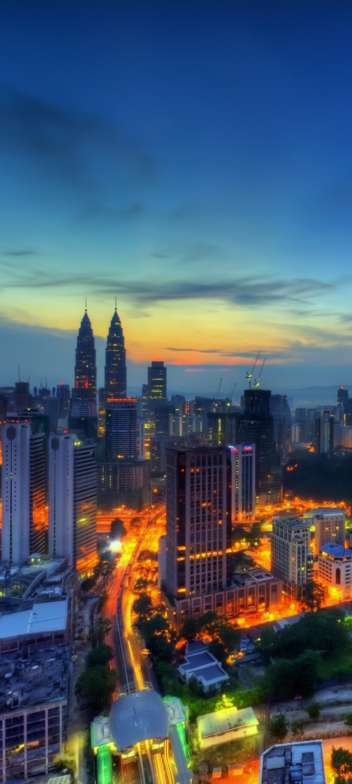 Download mobile wallpaper Cities, Night, Twilight, Kuala Lumpur, Malaysia, Man Made, Petronas Towers for free.