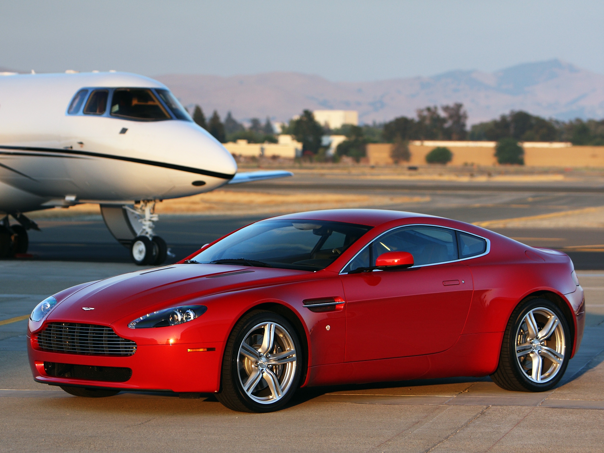 aston martin, vantage, v8, cars, red, side view, plane, airplane, style, 2008