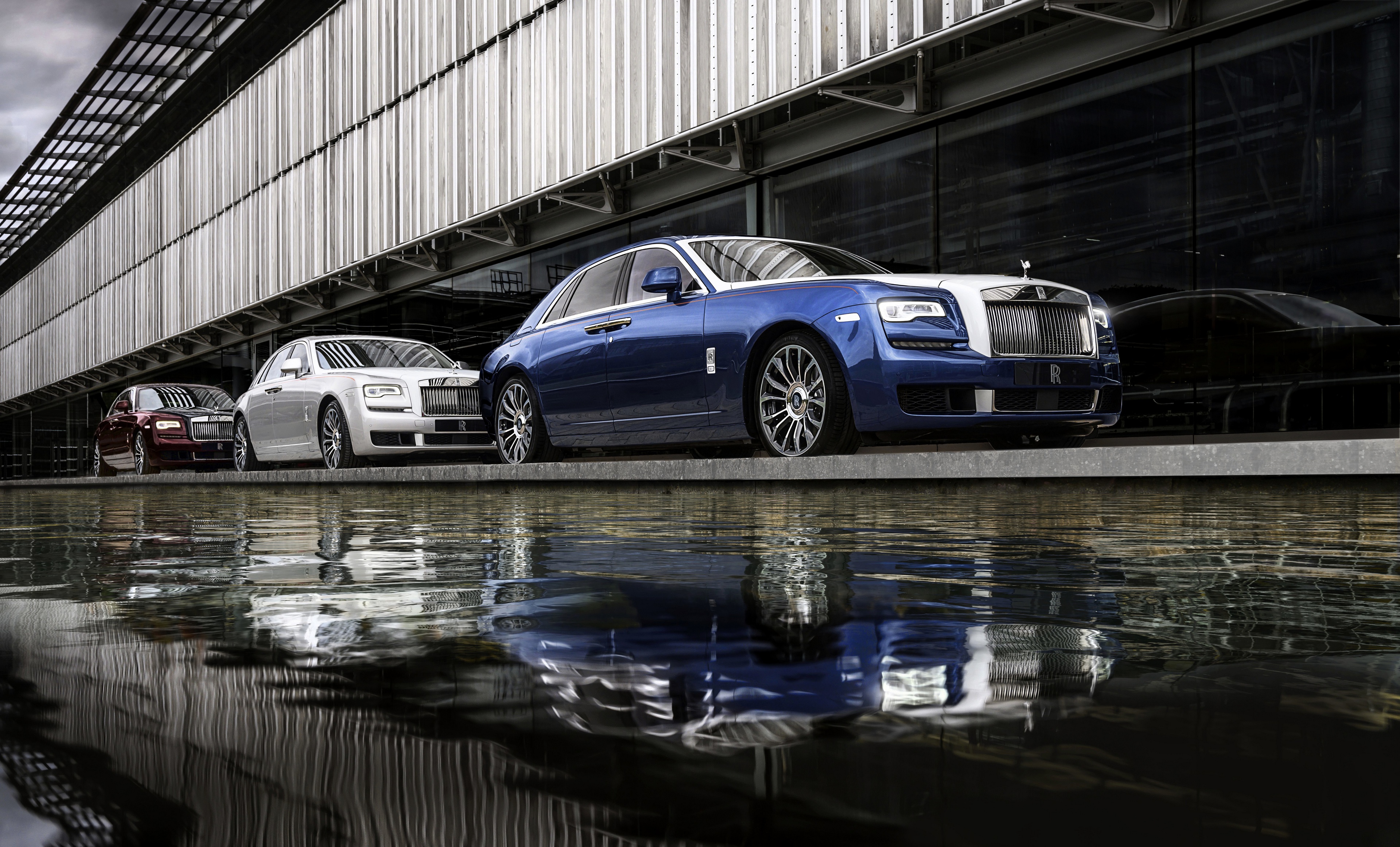 Handy-Wallpaper Rolls Royce, Autos, Fahrzeuge, Spiegelung, Weißes Auto, Rolls Royce Ghost kostenlos herunterladen.