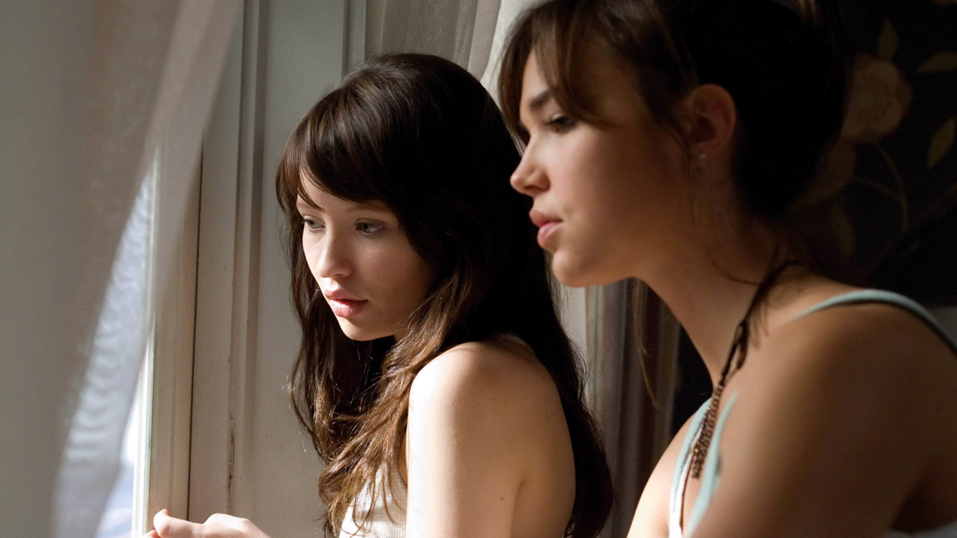 movie, the uninvited, arielle kebbel, emily browning