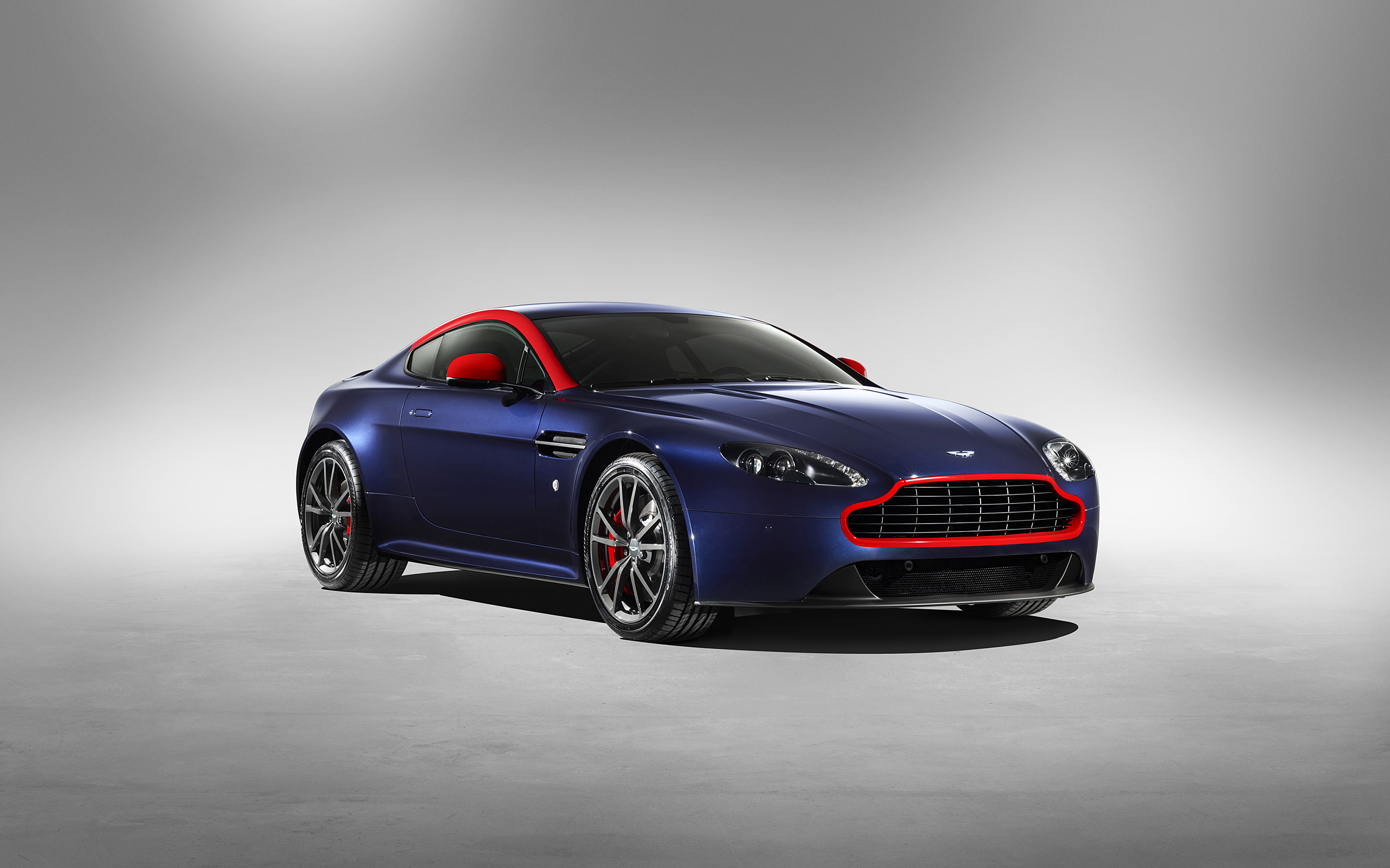 Los mejores fondos de pantalla de Aston Martin V8 Vantage N430 para la pantalla del teléfono
