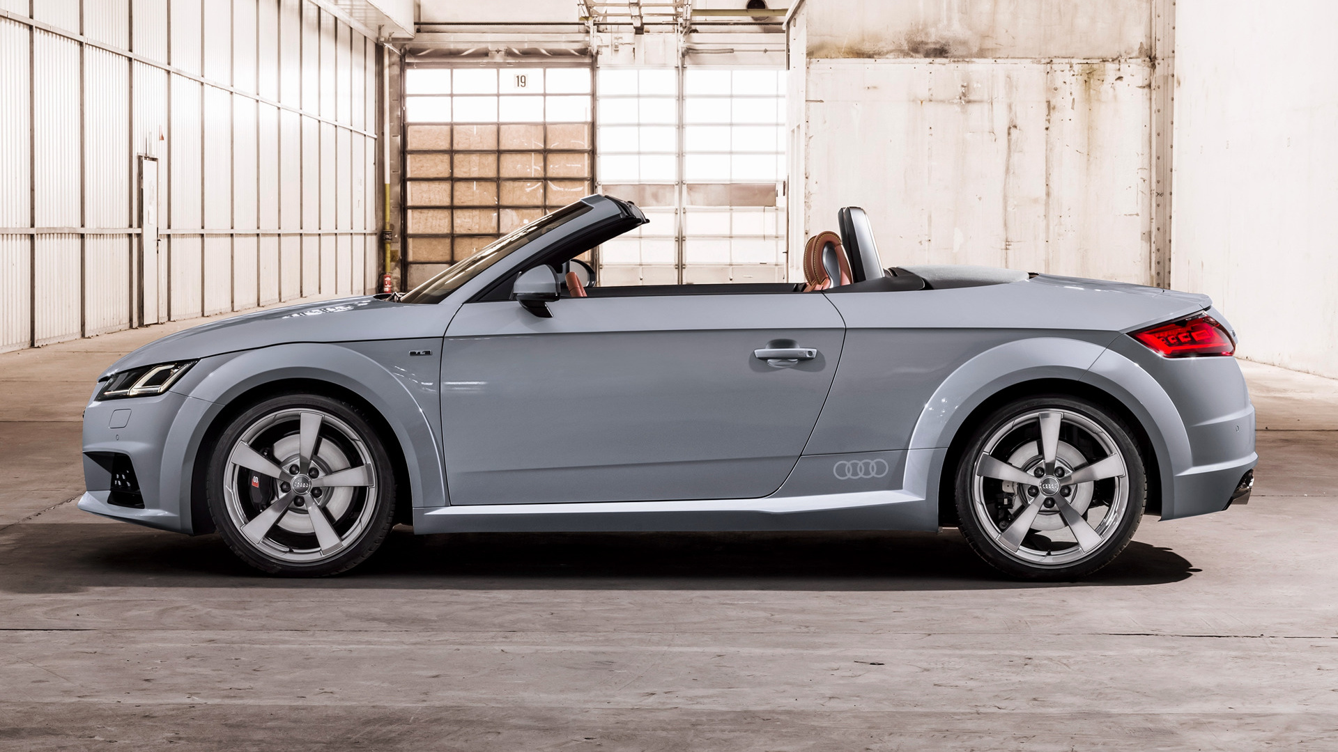 Laden Sie Audi Tt Roadster 20 Jahre HD-Desktop-Hintergründe herunter