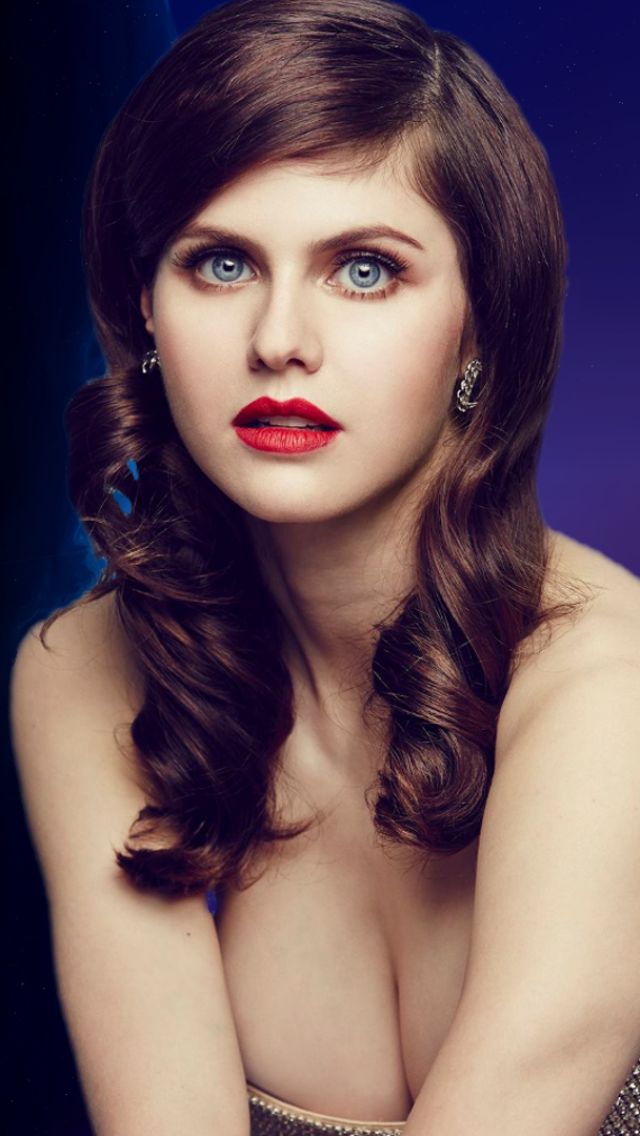 Download mobile wallpaper Celebrity, Alexandra Daddario for free.