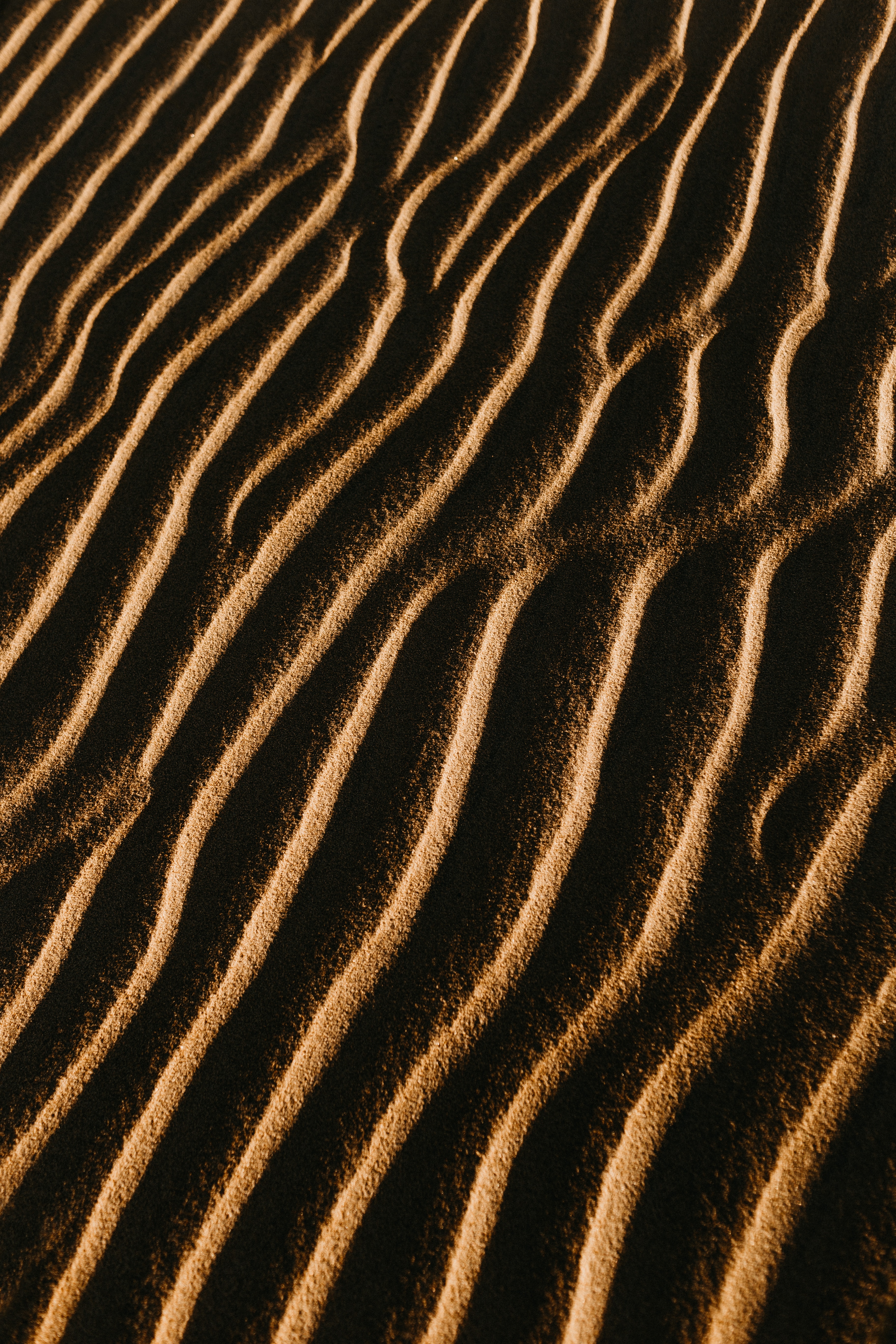Download mobile wallpaper Sand, Waves, Texture, Textures, Dark for free.