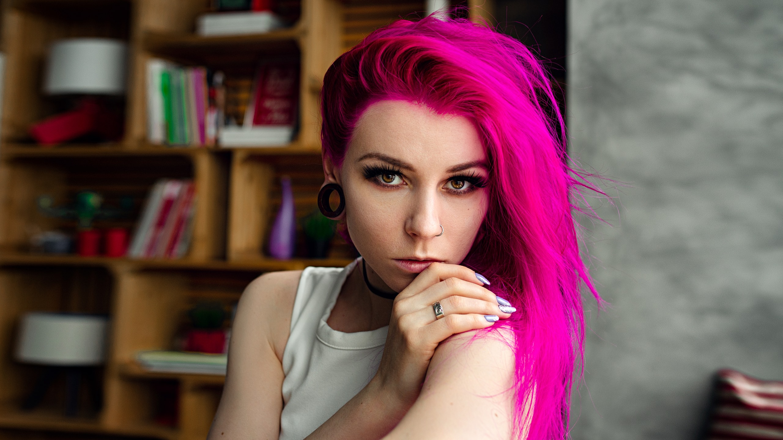 Free download wallpaper Face, Model, Women, Pink Hair, Depth Of Field on your PC desktop