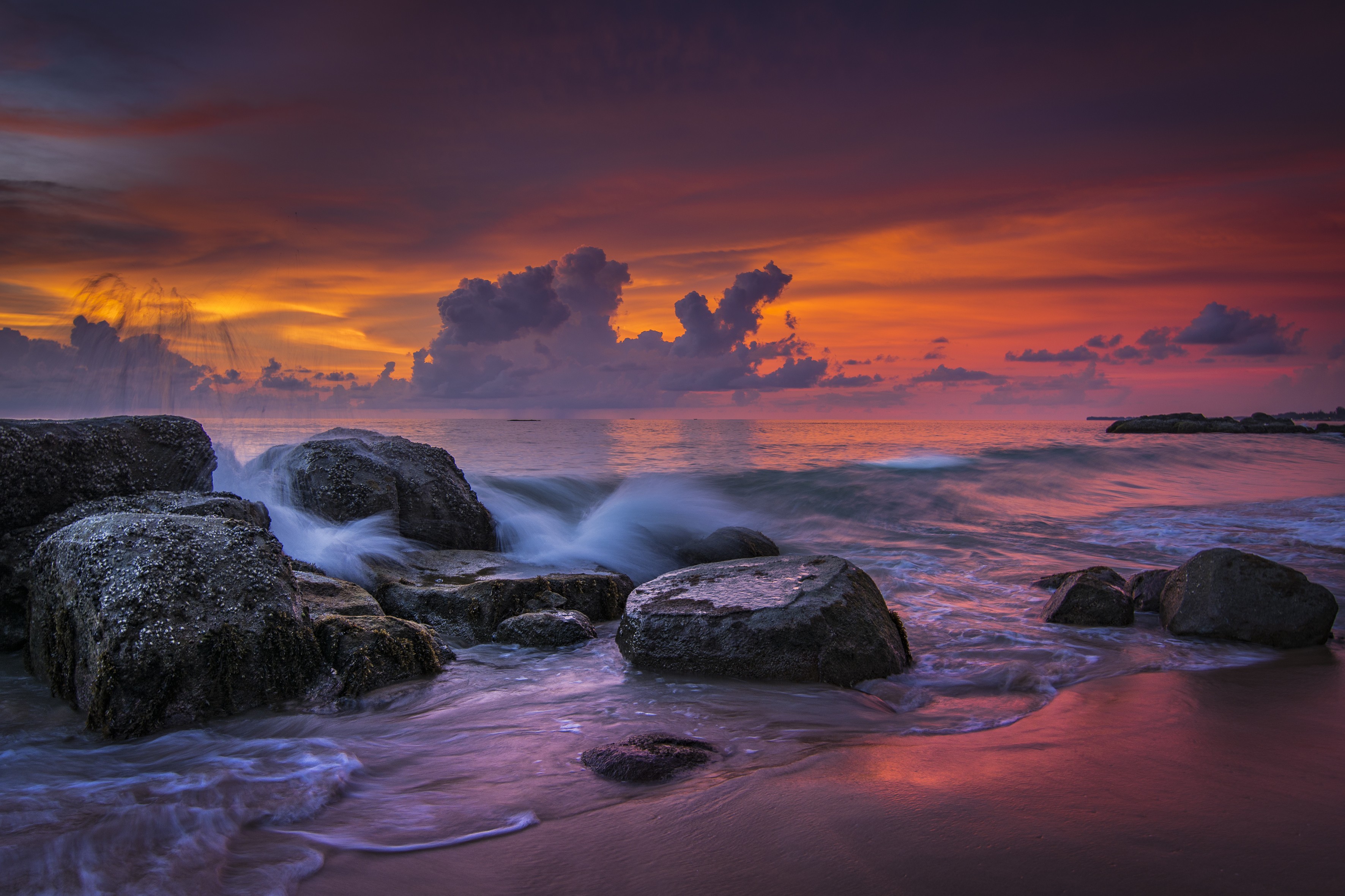 Free download wallpaper Sunset, Sky, Sea, Beach, Horizon, Ocean, Earth, Orange (Color) on your PC desktop