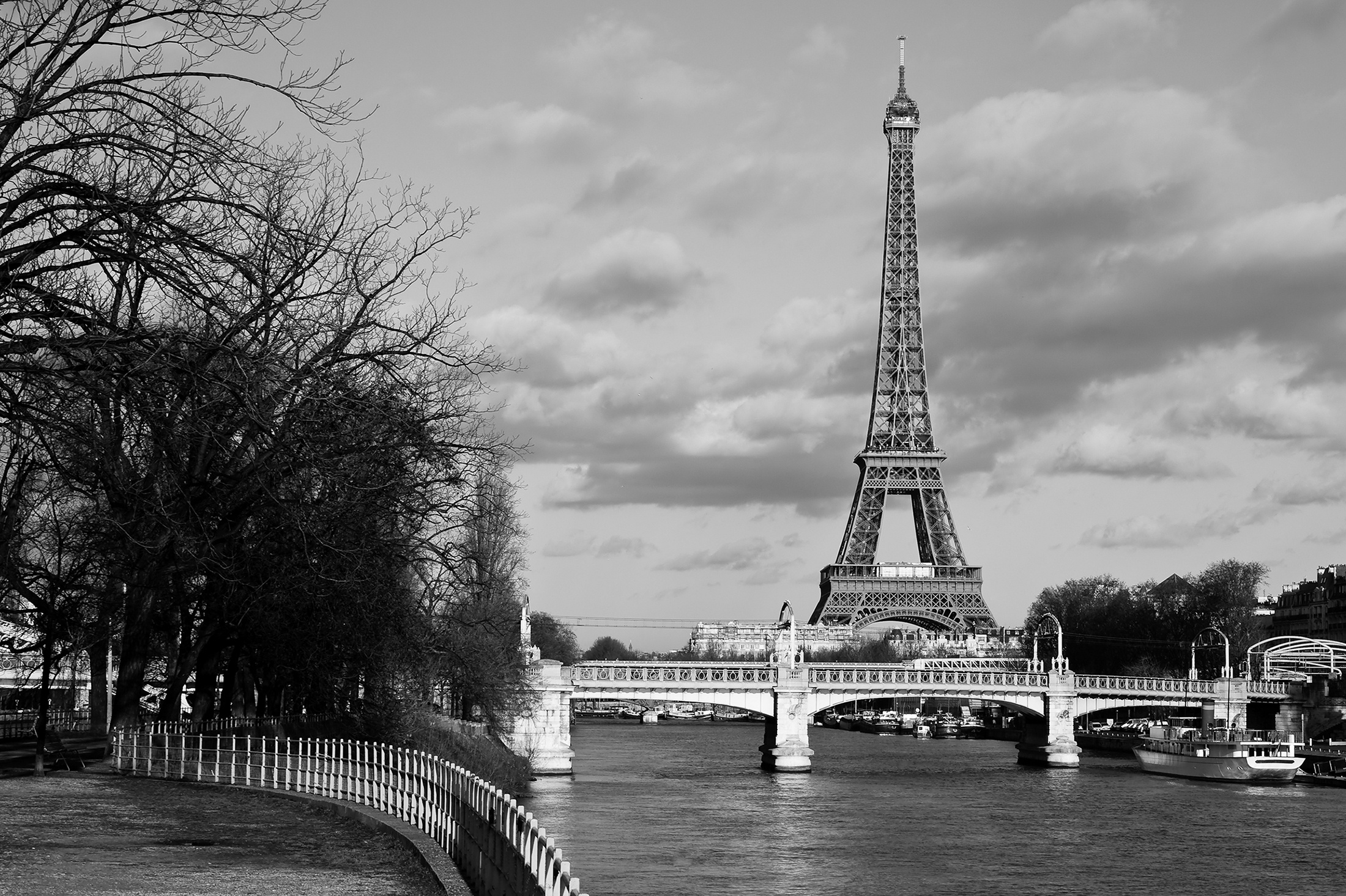 178597 télécharger l'image pont, paris, tour eiffel, france, construction humaine, noir & blanc, monument, les monuments - fonds d'écran et économiseurs d'écran gratuits