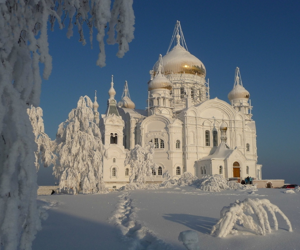 Скачати мобільні шпалери Сніг, Дерево, Росія, Церква, Церкви, Релігійний безкоштовно.