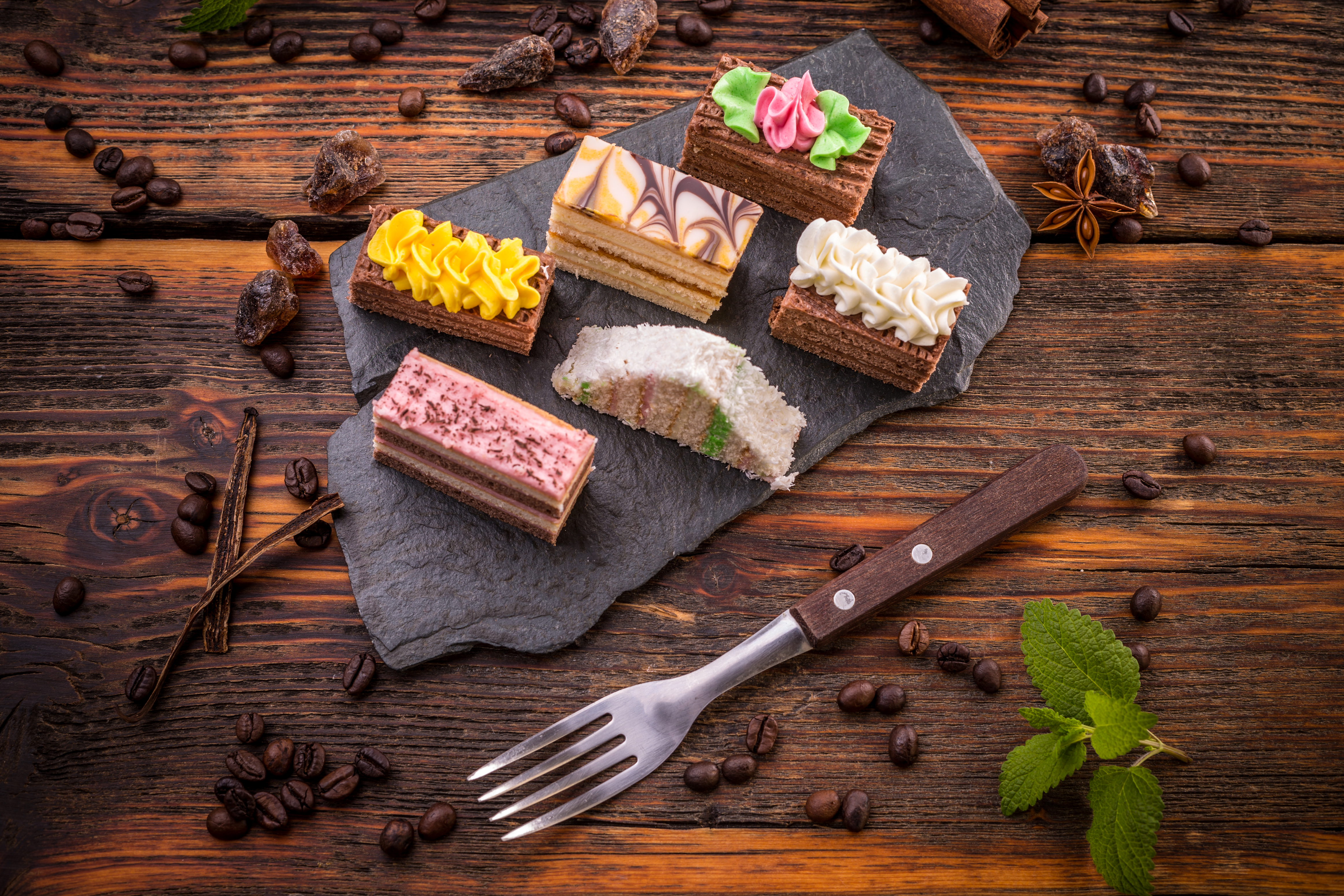 Free download wallpaper Food, Dessert, Still Life, Coffee Beans, Pastry on your PC desktop