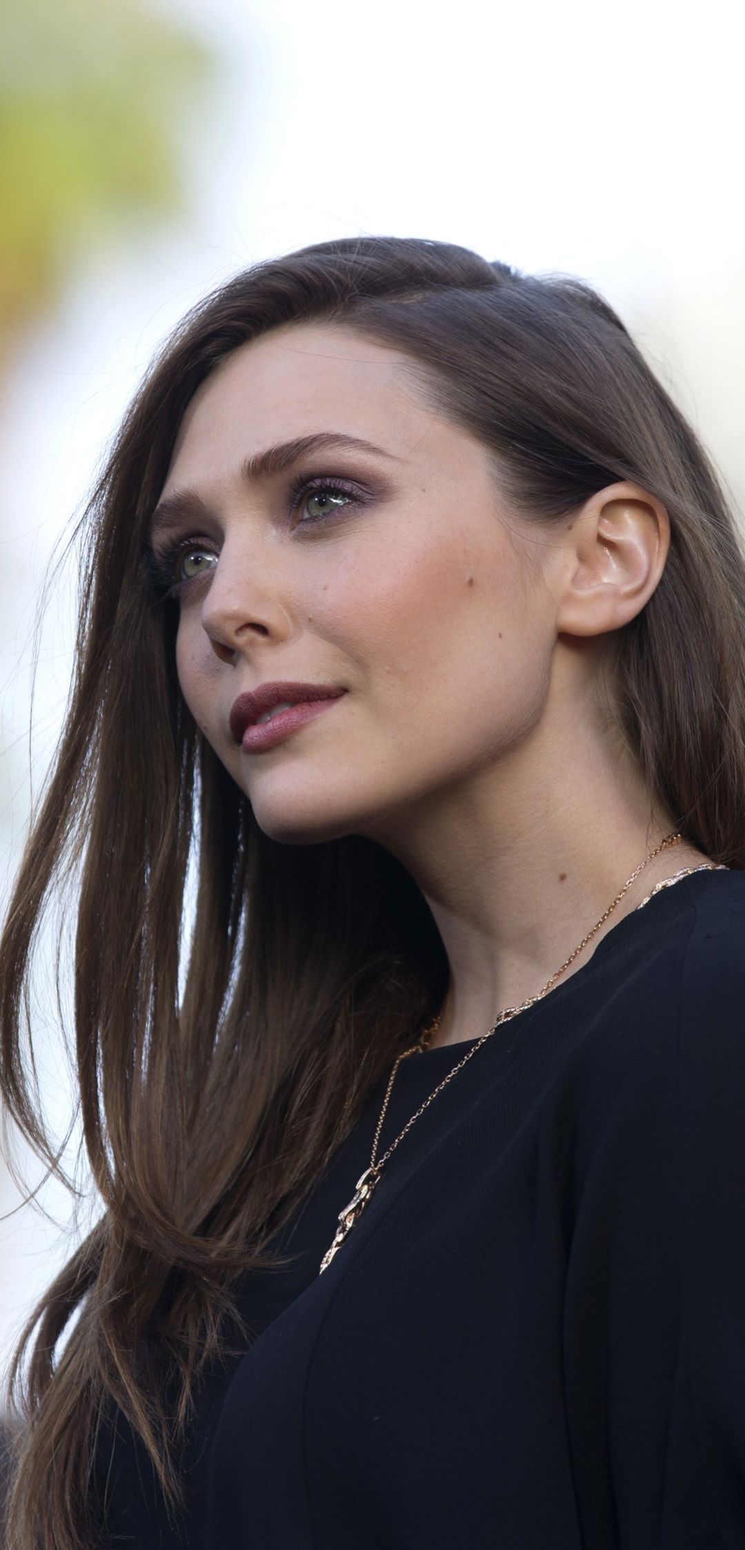 Baixar papel de parede para celular de Morena, Olhos Verdes, Americano, Celebridade, Cabelo Castanho, Atriz, Elizabeth Olsen gratuito.