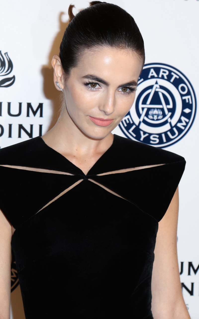 Download mobile wallpaper Model, American, Celebrity, Black Hair, Actress, Camilla Belle for free.