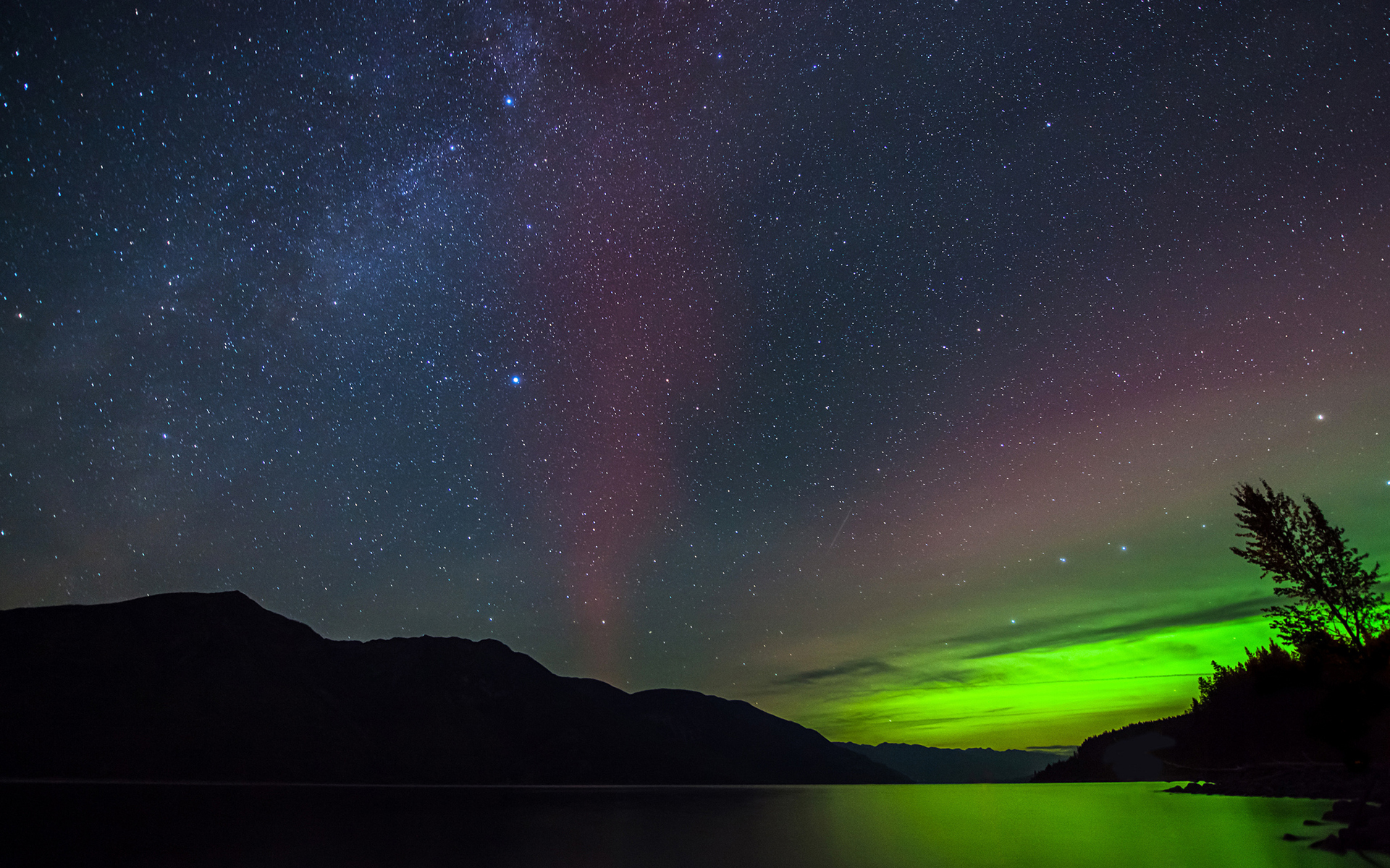 Download mobile wallpaper Night, Earth, Aurora Borealis for free.