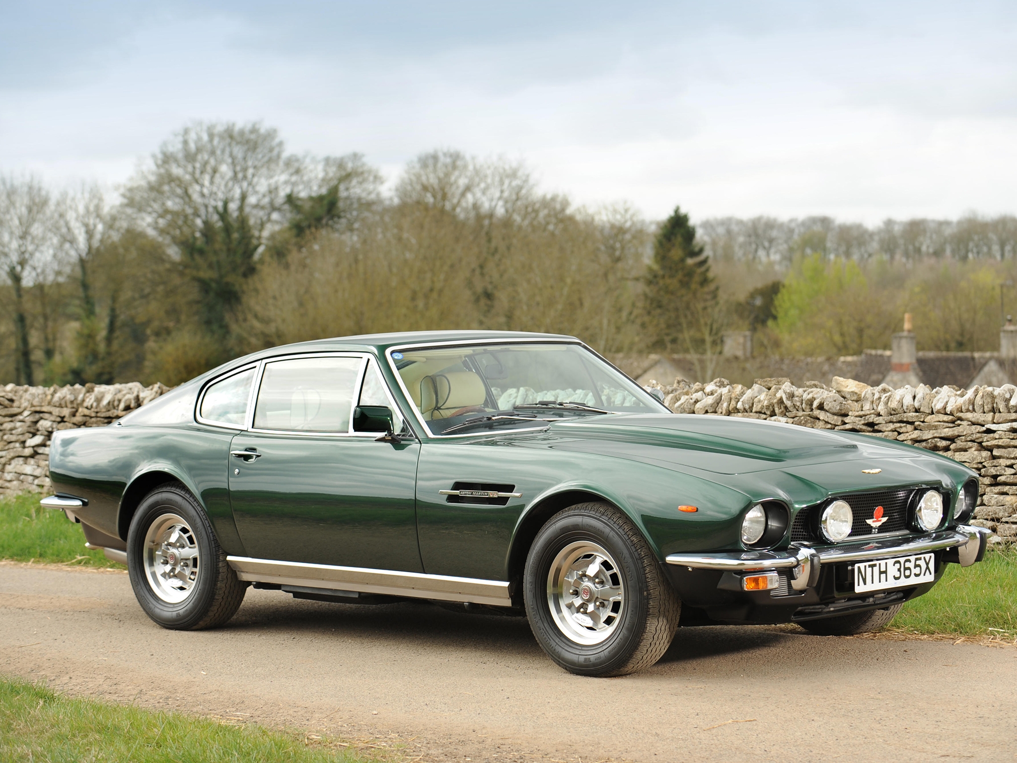 auto, aston martin, cars, green, asphalt, side view, v8, 1972, saloon cell phone wallpapers