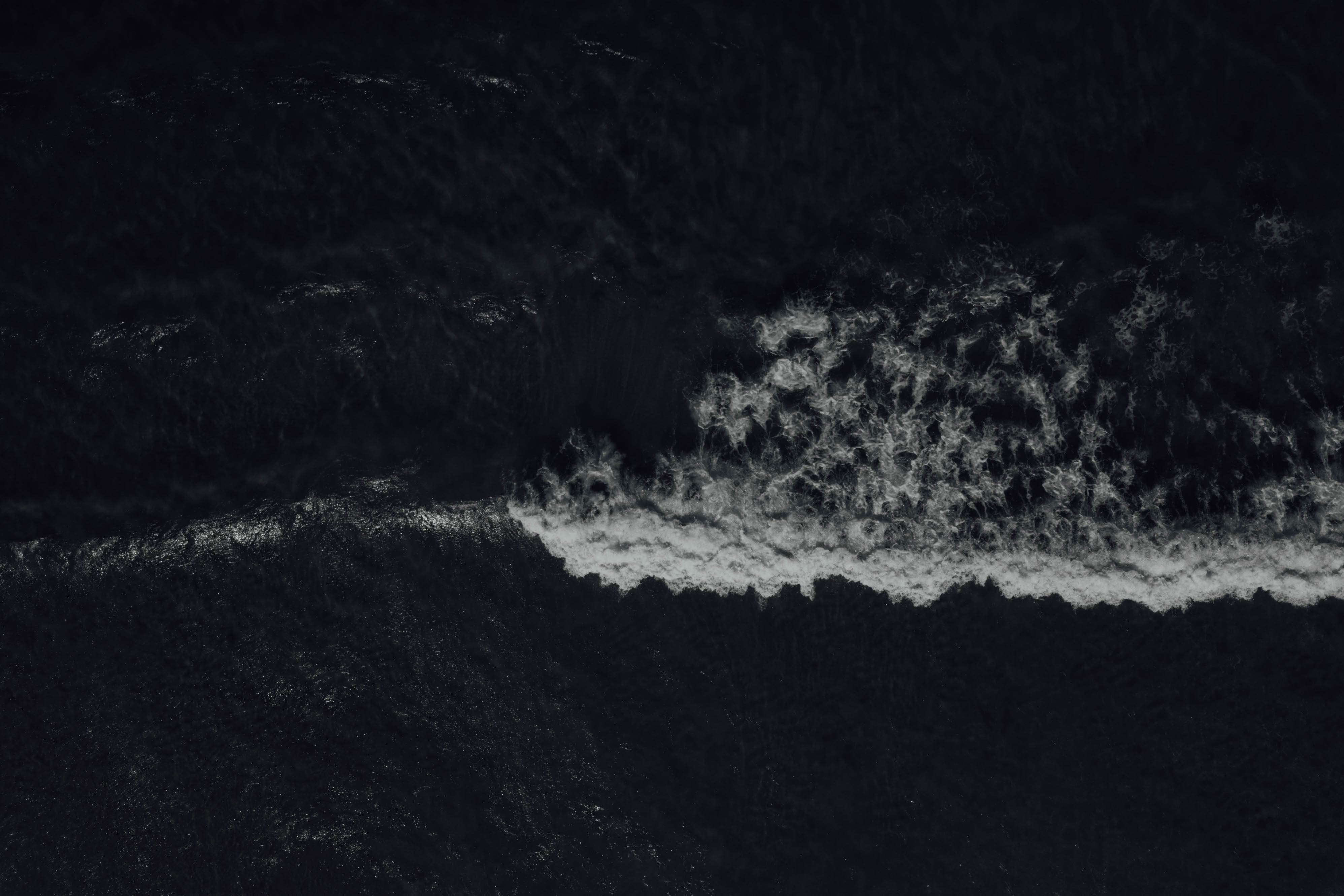 Free download wallpaper Nature, Sea, View From Above, Bw, Waves, Chb on your PC desktop