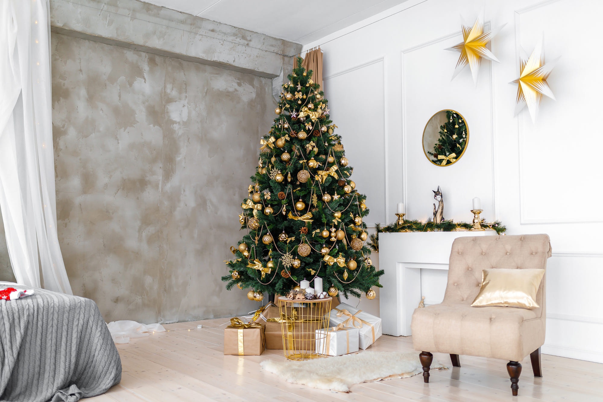 Free download wallpaper Christmas, Holiday, Room, Christmas Tree, Christmas Ornaments on your PC desktop
