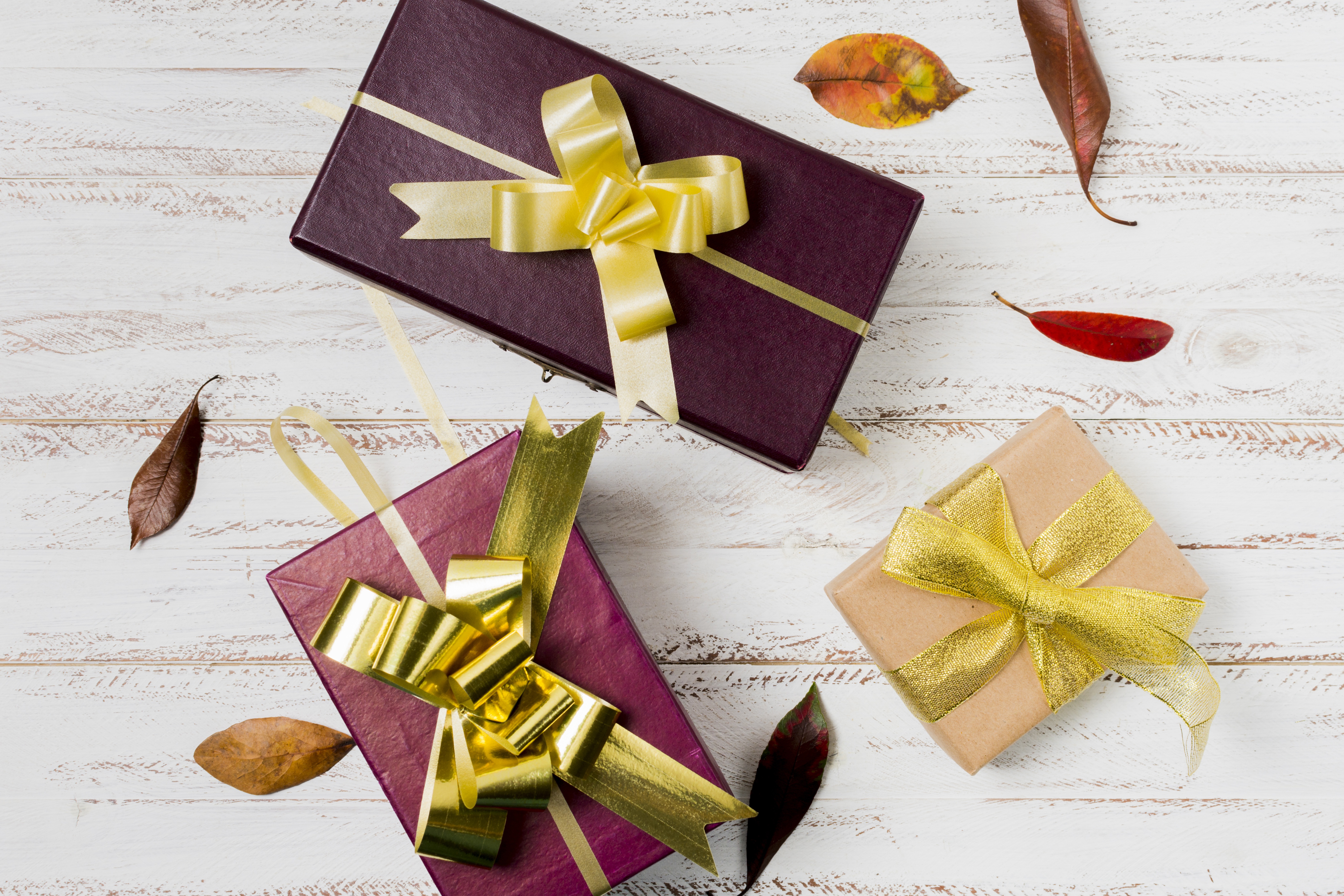 Download mobile wallpaper Still Life, Gift, Ribbon, Misc for free.