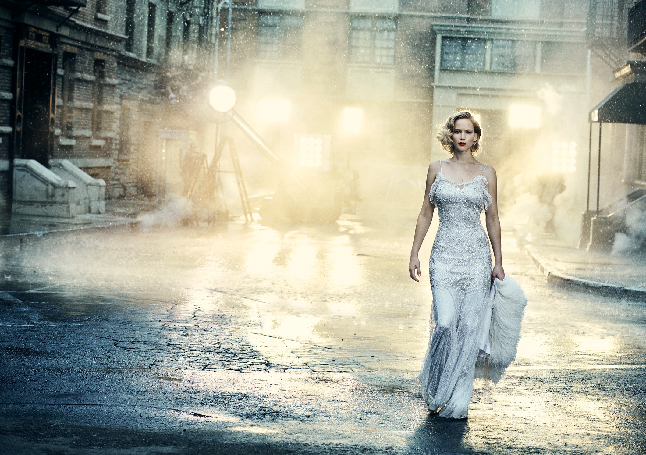 Download mobile wallpaper Blonde, American, Celebrity, Actress, White Dress, Jennifer Lawrence for free.