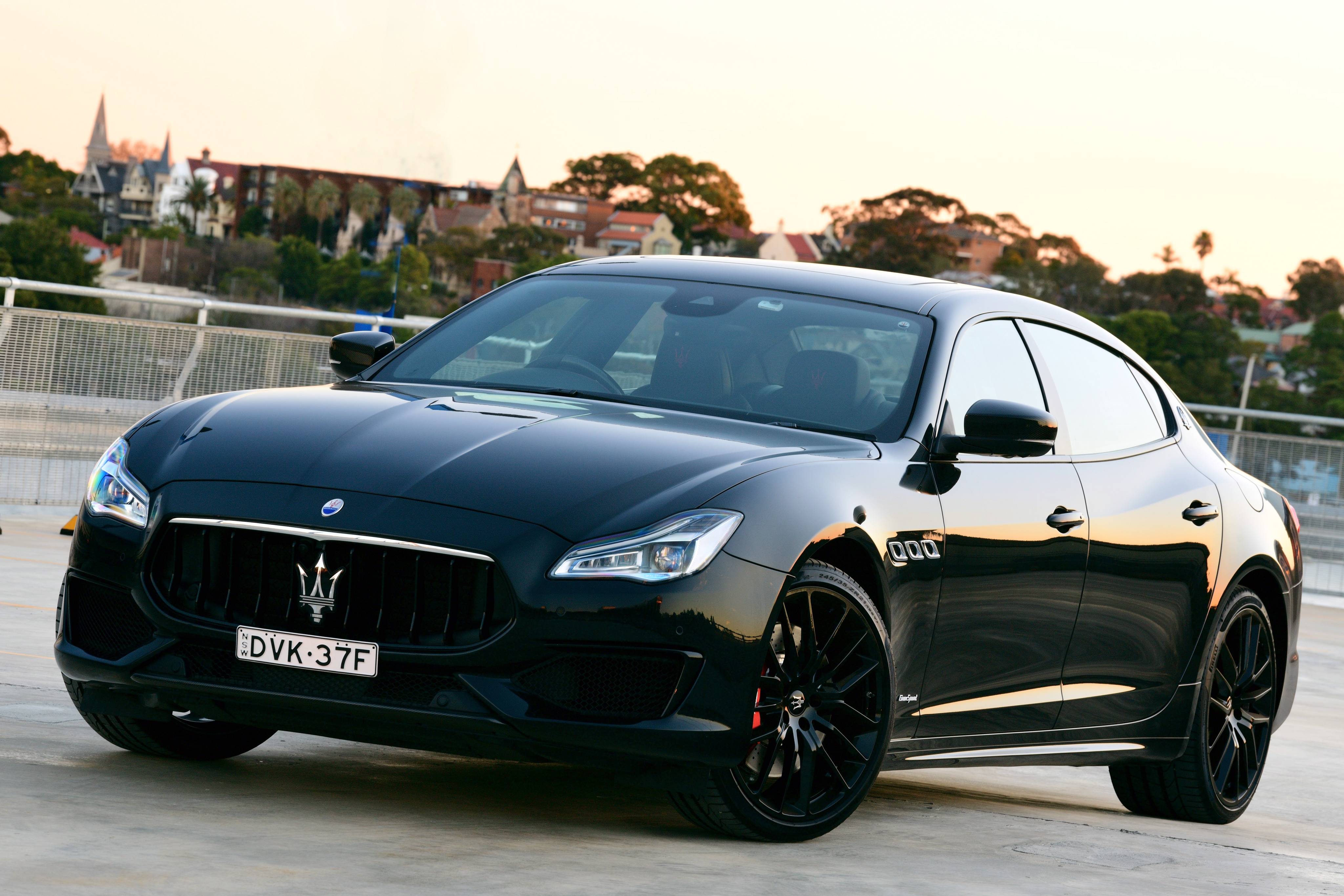 Descarga gratuita de fondo de pantalla para móvil de Maserati, Coche, Superdeportivo, Maserati Quattroporte, Vehículos, Coche Negro.