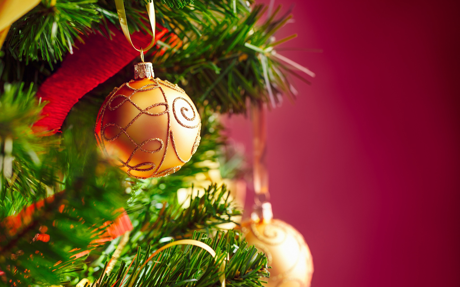 Free download wallpaper Christmas, Holiday, Close Up, Christmas Ornaments on your PC desktop