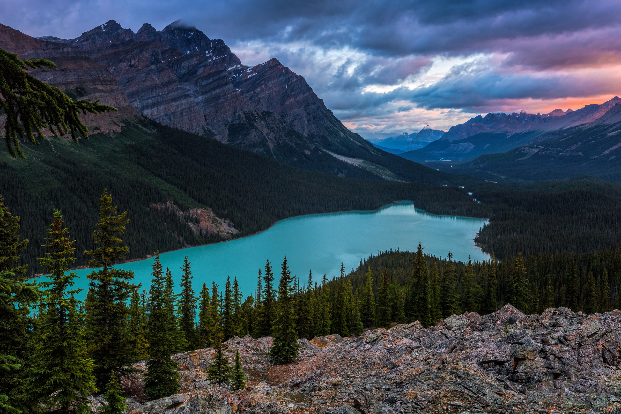 無料モバイル壁紙風景, 自然, 湖, 山, カナダ, 森, 地球, ペイト湖をダウンロードします。