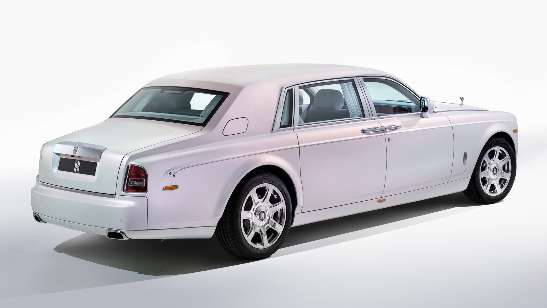 Free download wallpaper Rolls Royce, Car, Vehicles, White Car, Full Size Car, Rolls Royce Phantom Serenity on your PC desktop