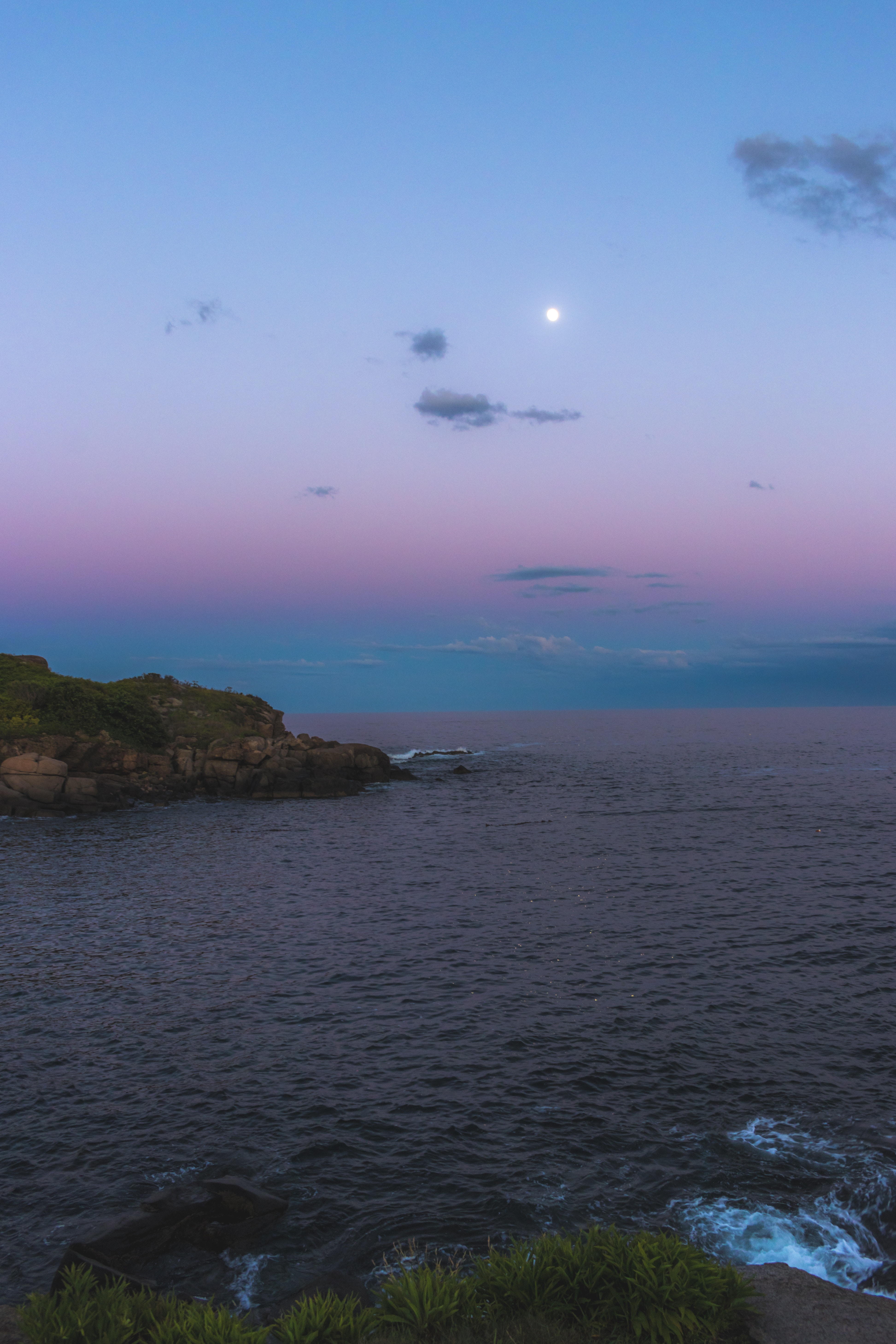 Download mobile wallpaper Coastal, Sky, Horizon, Sea, Sunset, Nature for free.