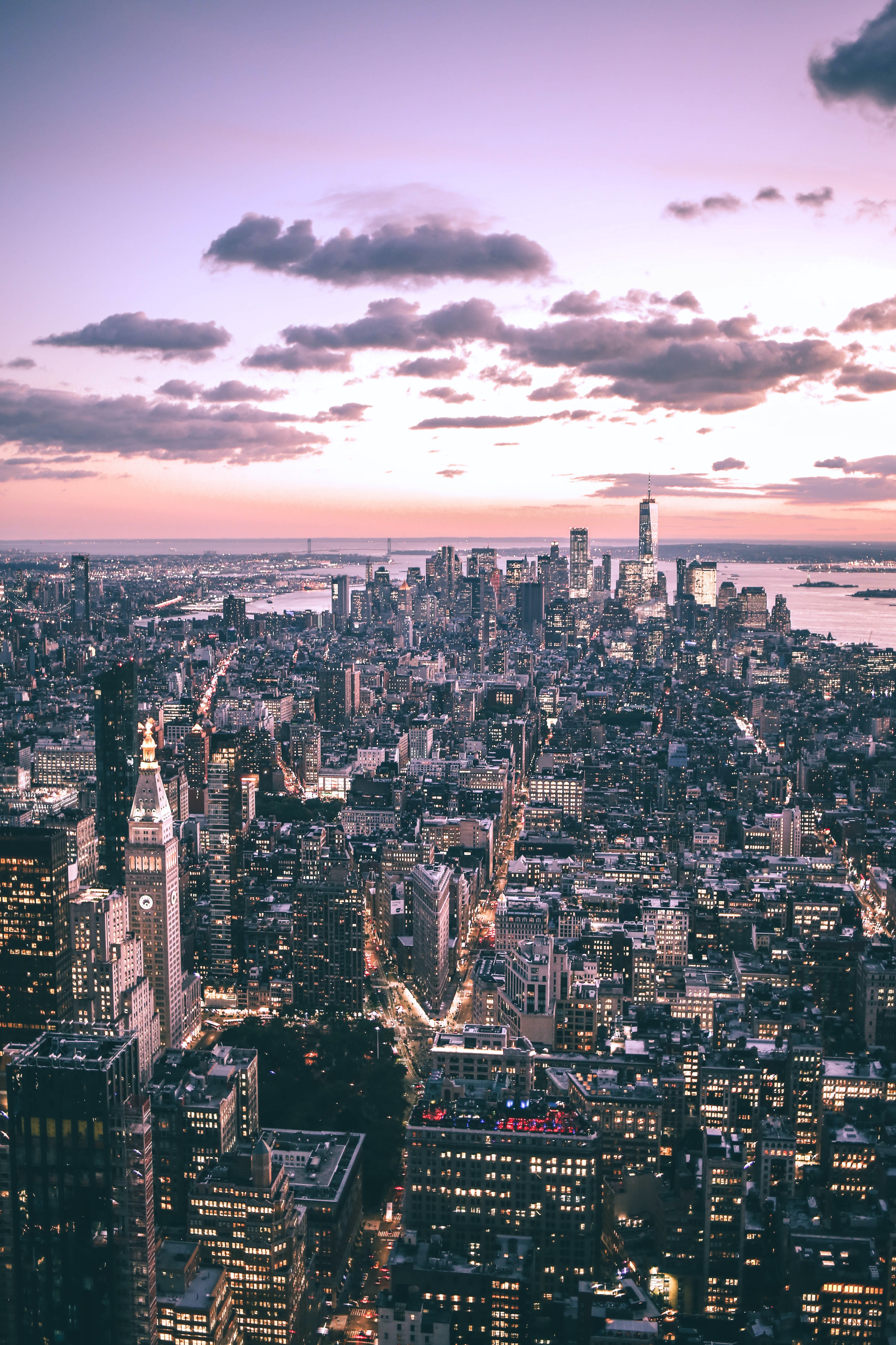 104255 télécharger le fond d'écran new york, villes, ville, imeuble, bâtiment, vue d'en haut, vue d’en haut, mégalopole, paysage urbain, cityscape - économiseurs d'écran et images gratuitement