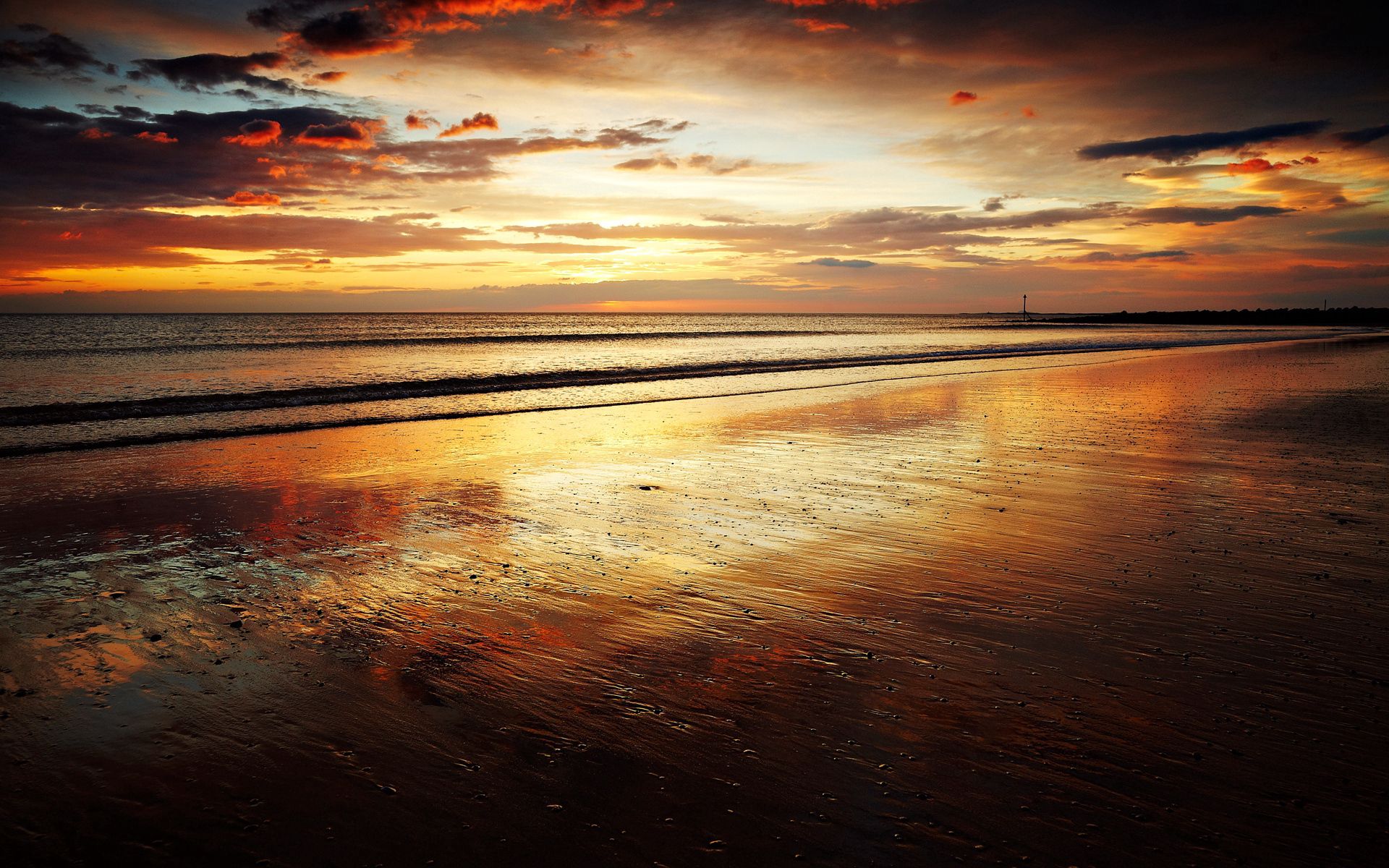 87940 скачать картинку романтика, море, пляж, природа, закат, волны, песок, горизонт, берег, мокрый, вечер, оранжевый, крупицы, спокойствие, шепот, оранжевые - обои и заставки бесплатно