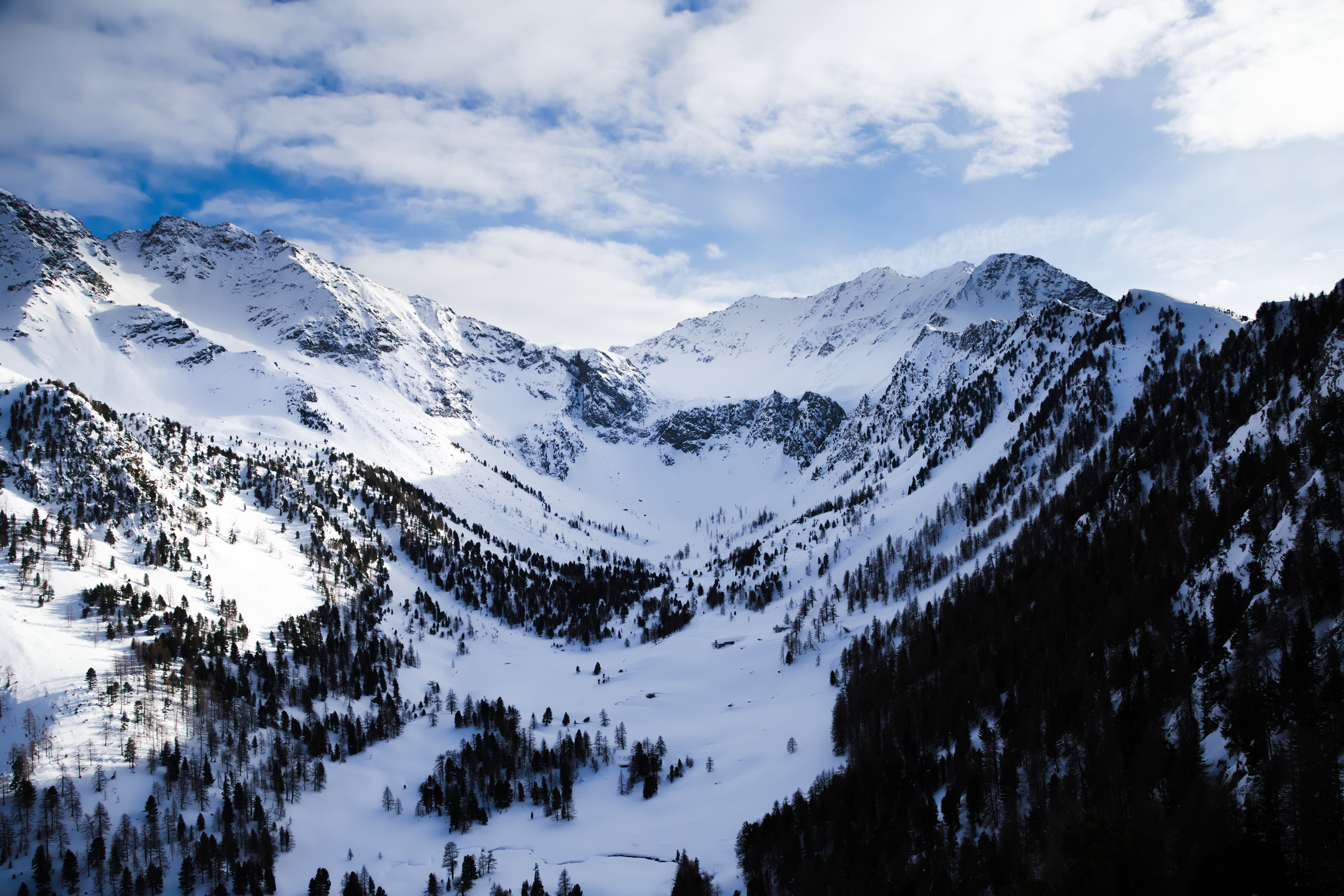 Téléchargez des papiers peints mobile Couvert De Neige, Snowbound, Nature, Nuages, Montagnes, Neige, Alpes gratuitement.