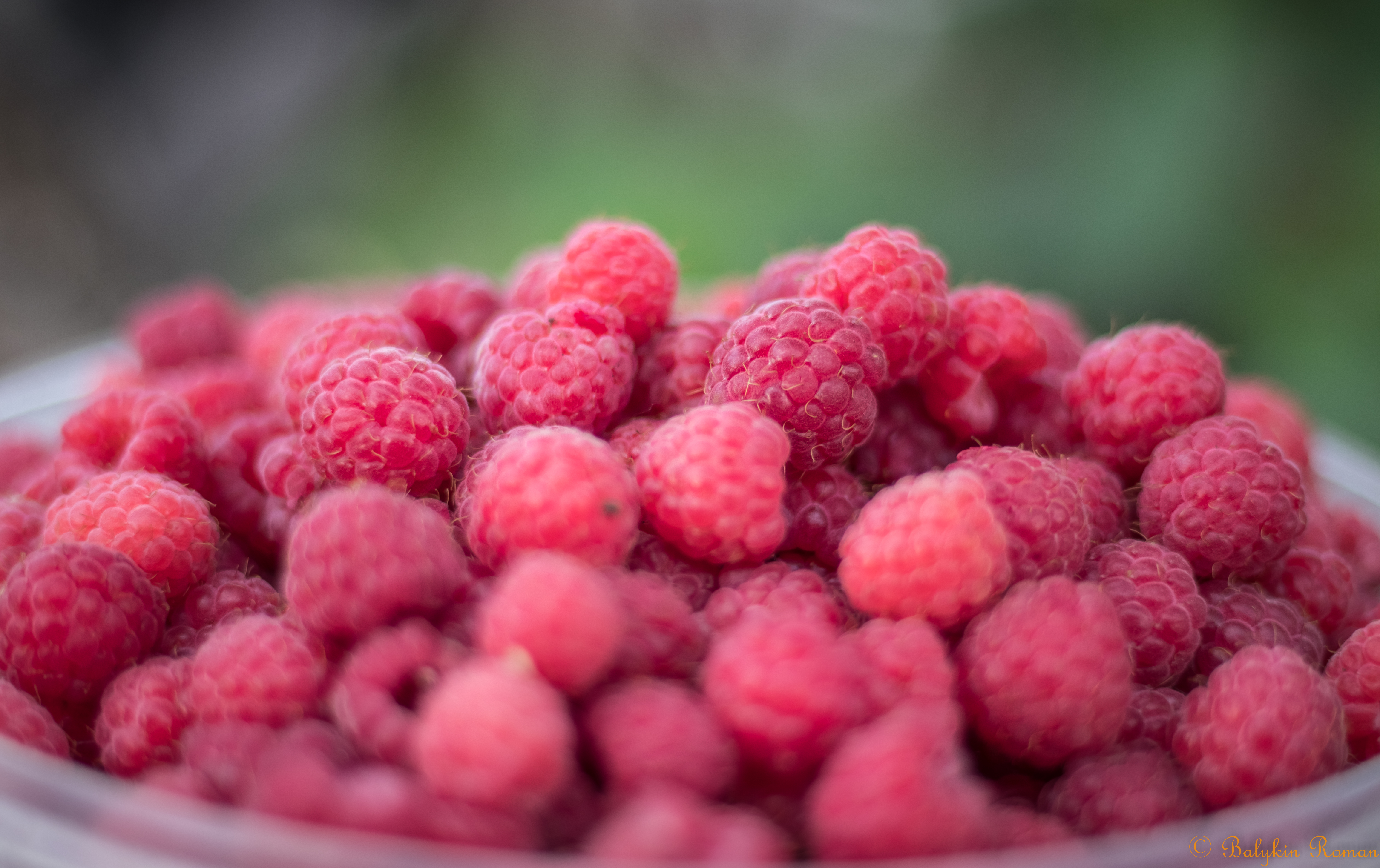 Download mobile wallpaper Fruits, Food, Raspberry for free.