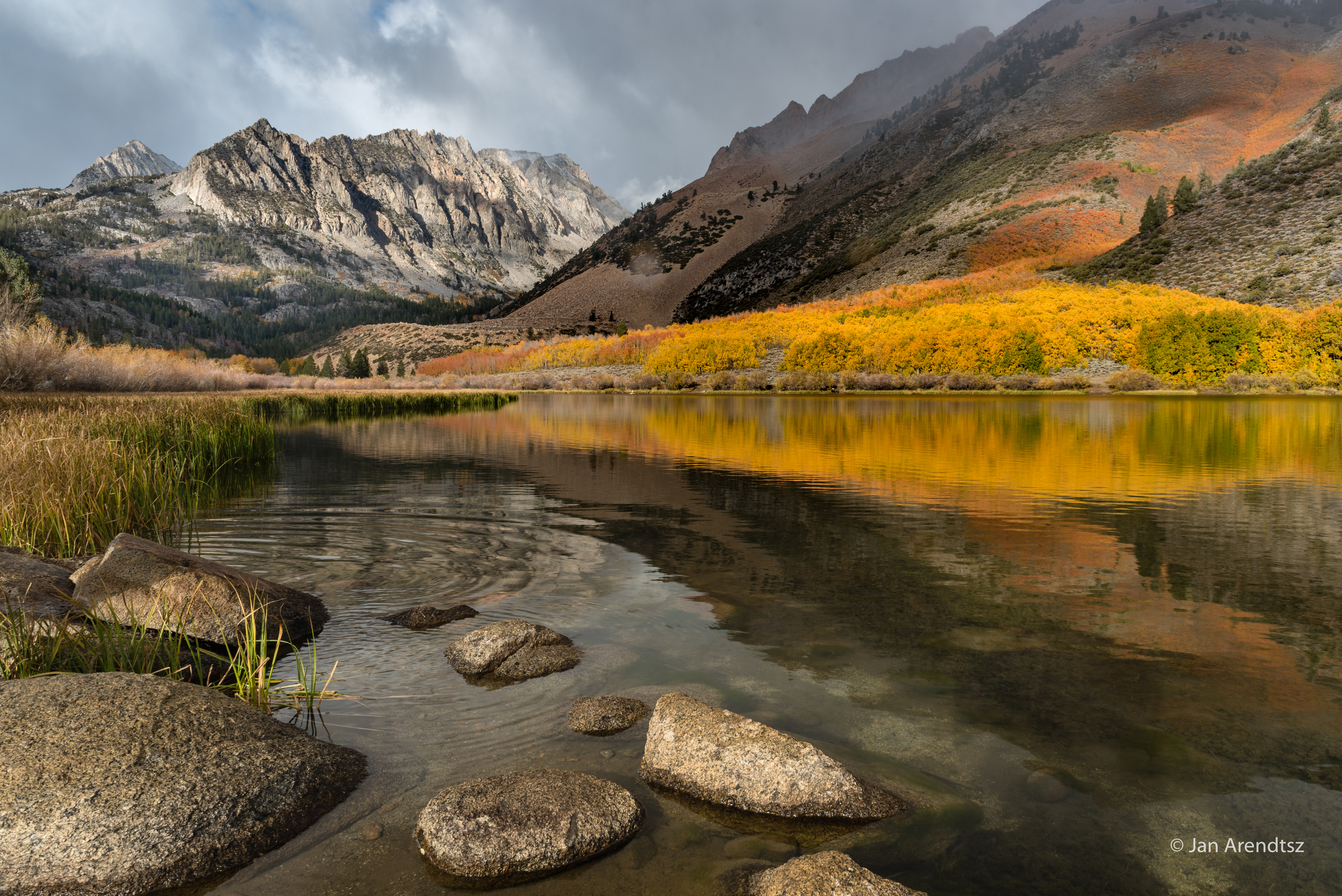 Free download wallpaper Mountains, Rocks, Lake, Stones, Nature, Landscape on your PC desktop