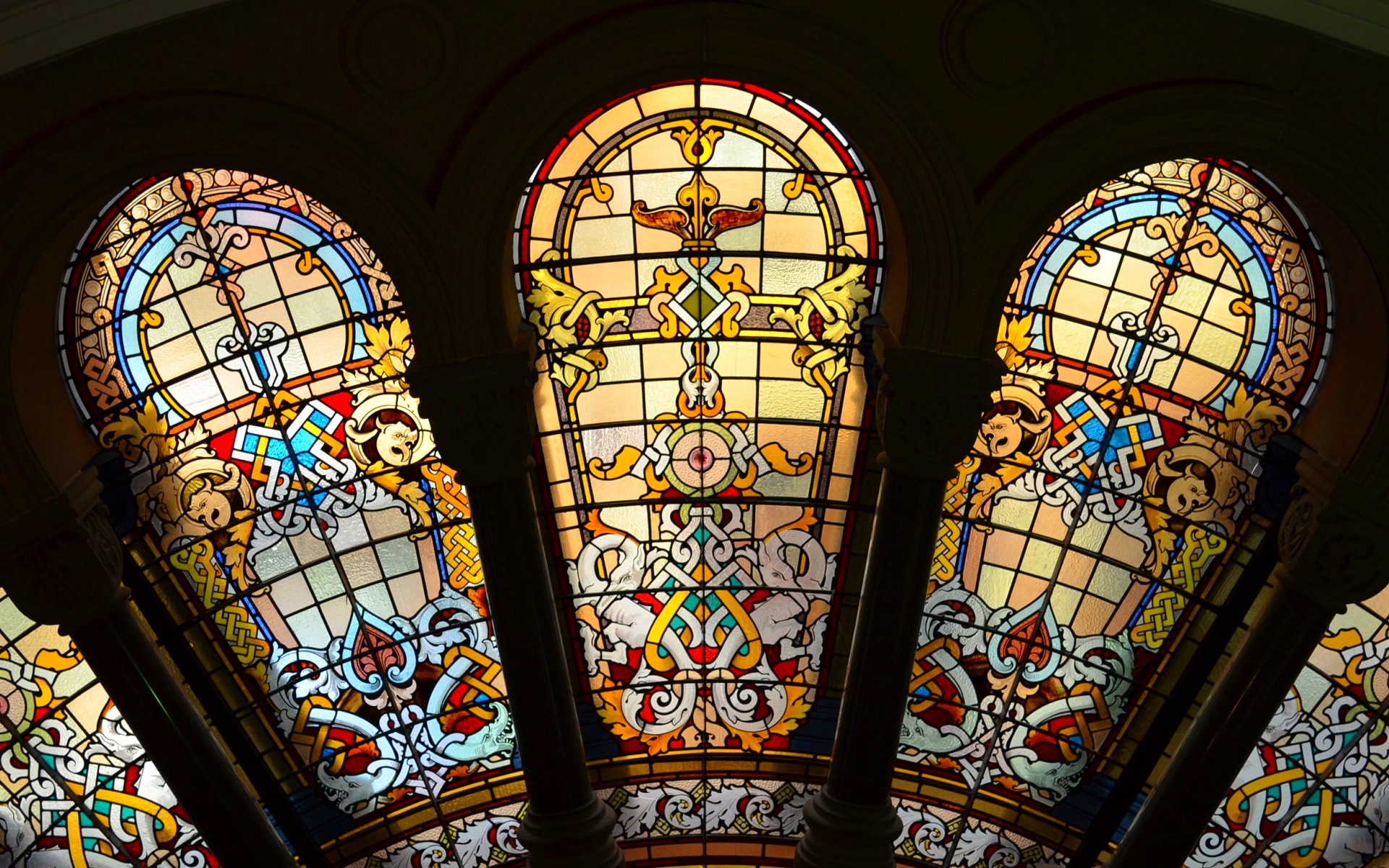 Free download wallpaper Sydney, Colors, Window, Colorful, Stained Glass, Man Made, Queen Victoria Building on your PC desktop