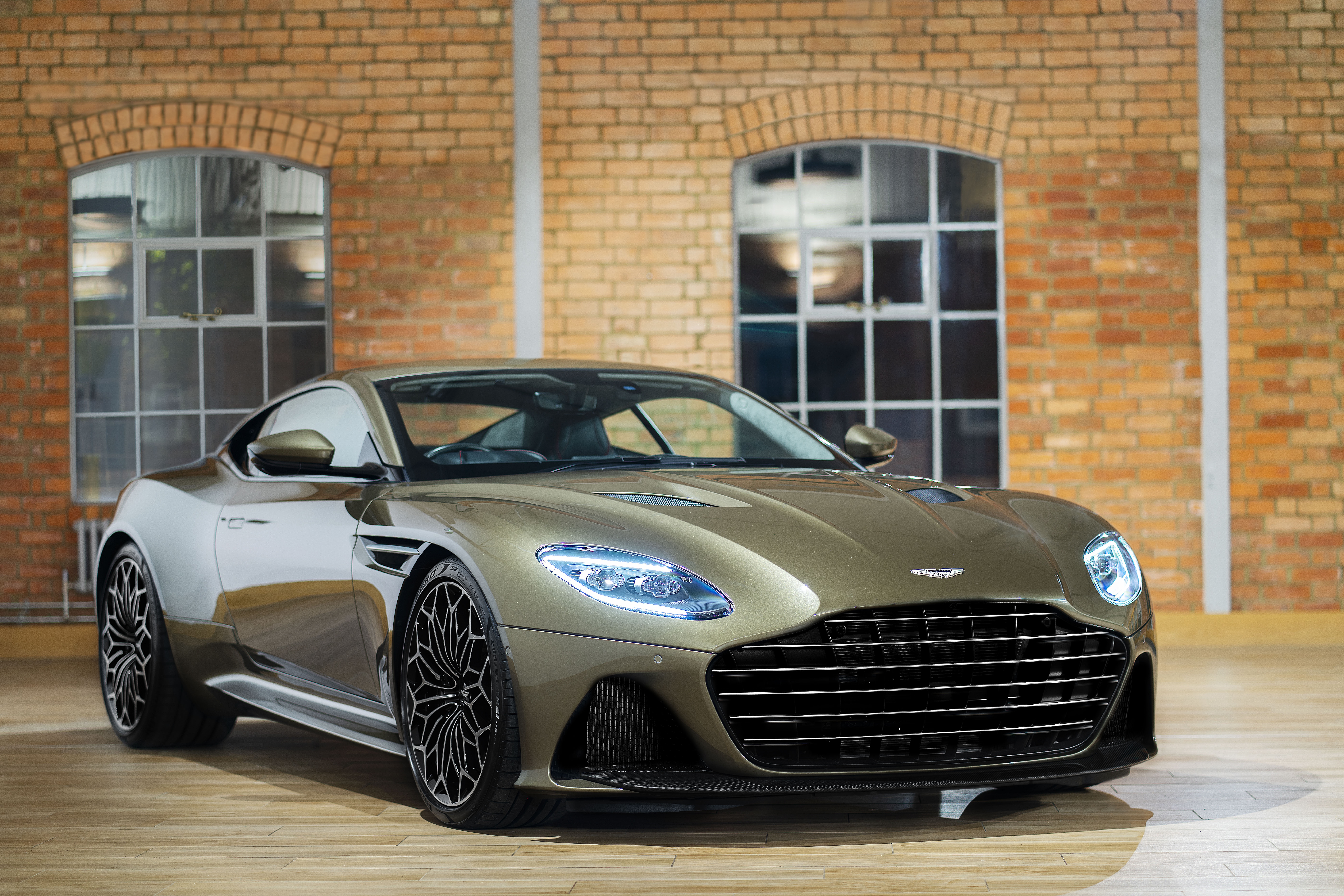 472740 Bildschirmschoner und Hintergrundbilder Aston Martin Dbs Superleggera auf Ihrem Telefon. Laden Sie  Bilder kostenlos herunter