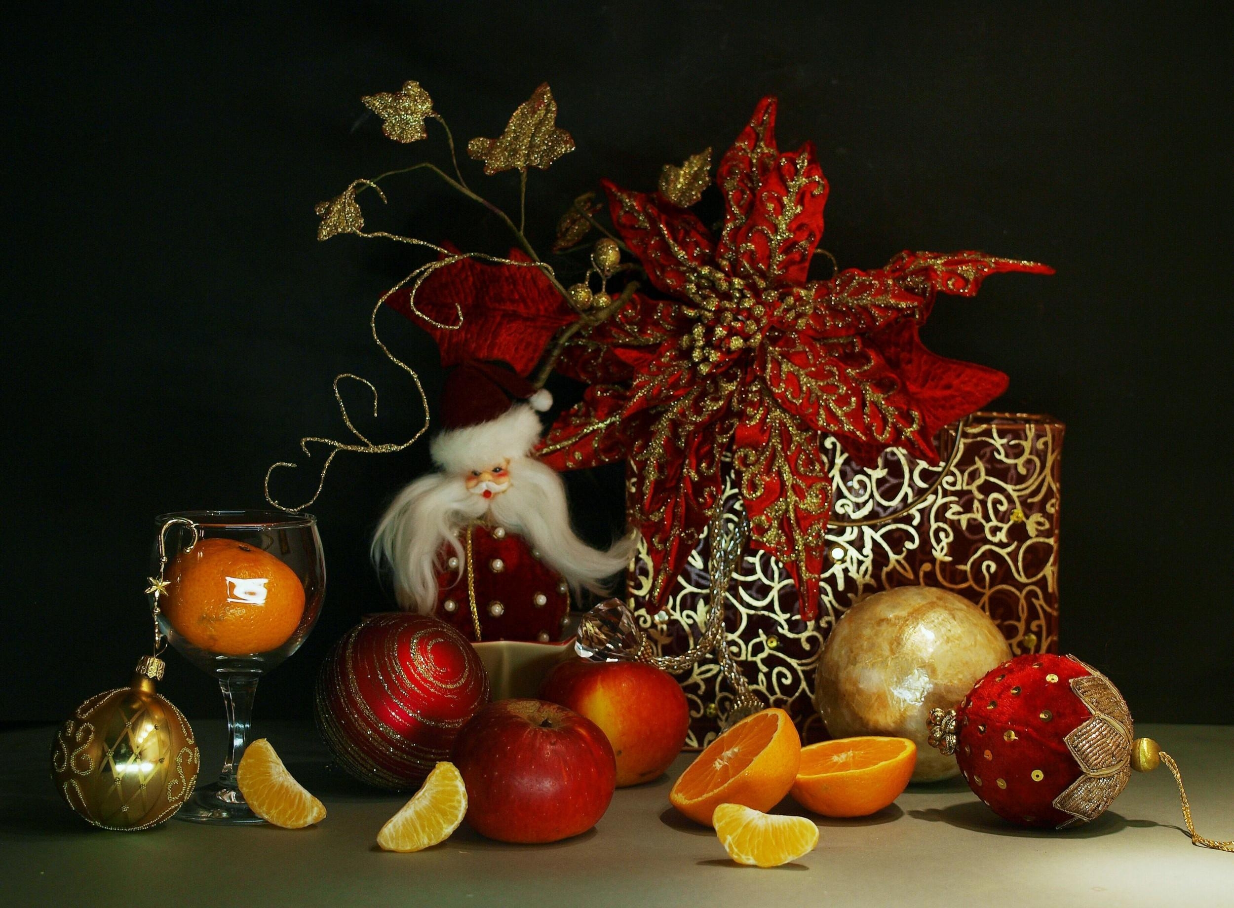 Handy-Wallpaper Feiertage, Weihnachtsmann, Weihnachten, Weihnachtsschmuck, Orange Farbe), Stillleben kostenlos herunterladen.